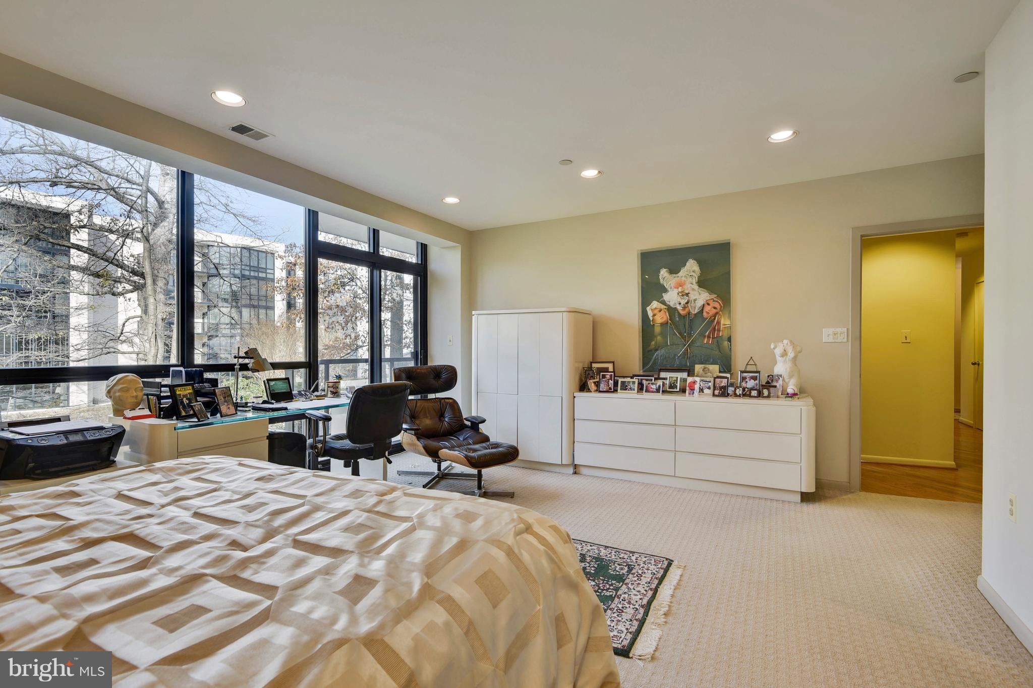 PAVILION IN THE PARK - Residential