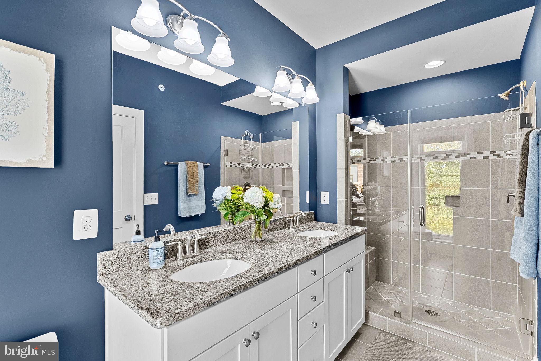 ASHBURN OVERLOOK - Residential Lease