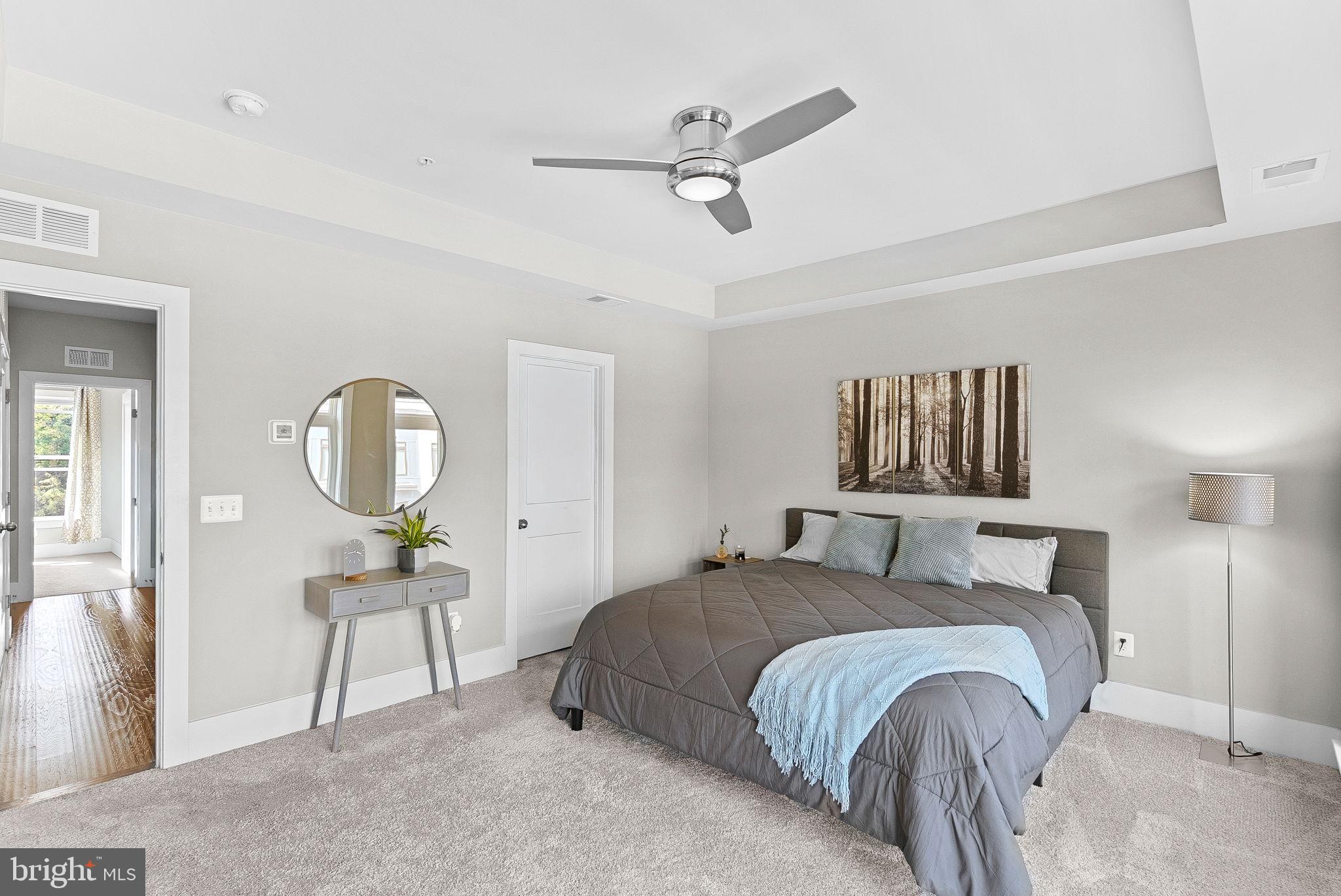 ASHBURN OVERLOOK - Residential Lease