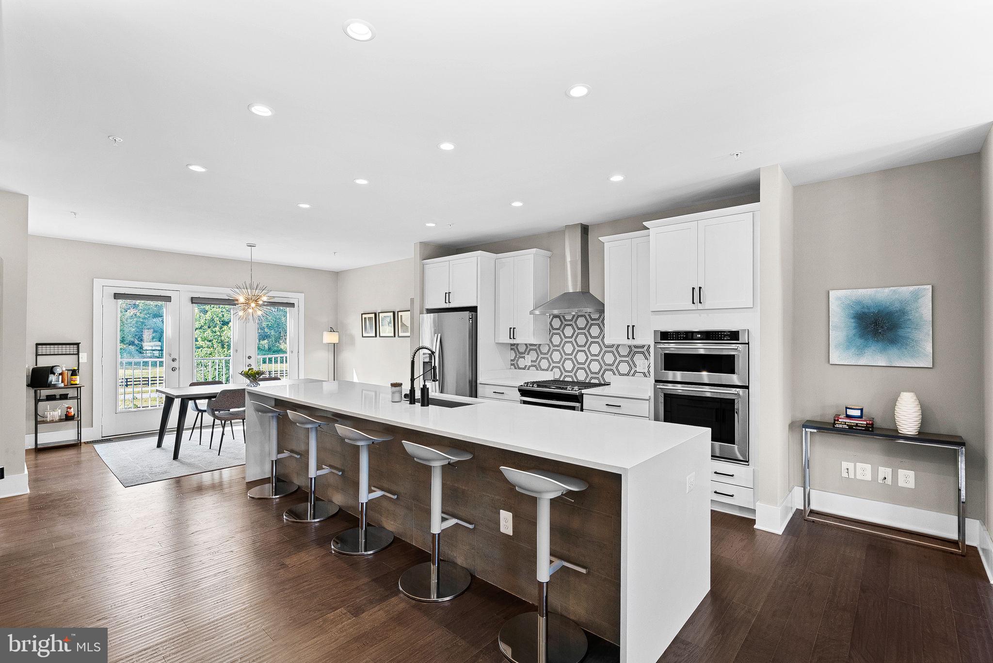 ASHBURN OVERLOOK - Residential Lease