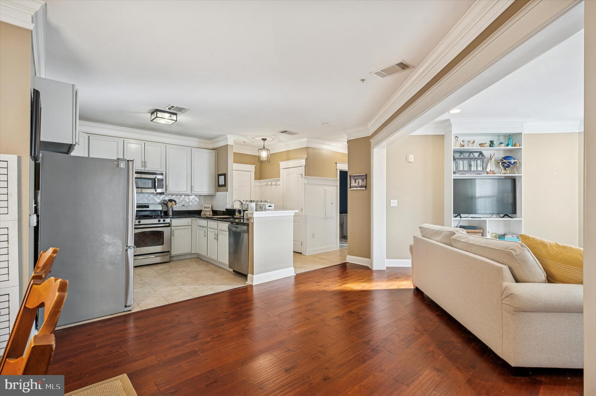 THE GRANDE AT RIVERVIEW - Residential