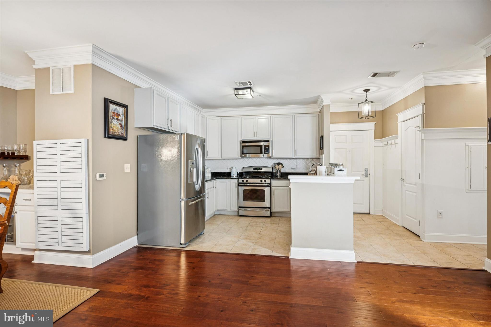 THE GRANDE AT RIVERVIEW - Residential