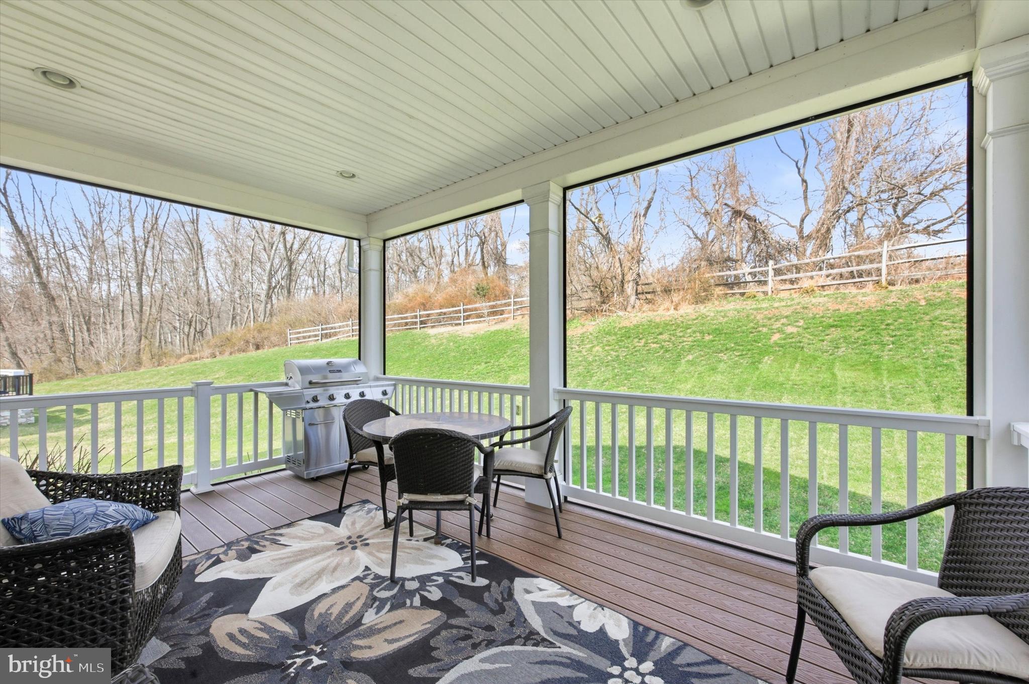 RUSTIN WALK - Residential