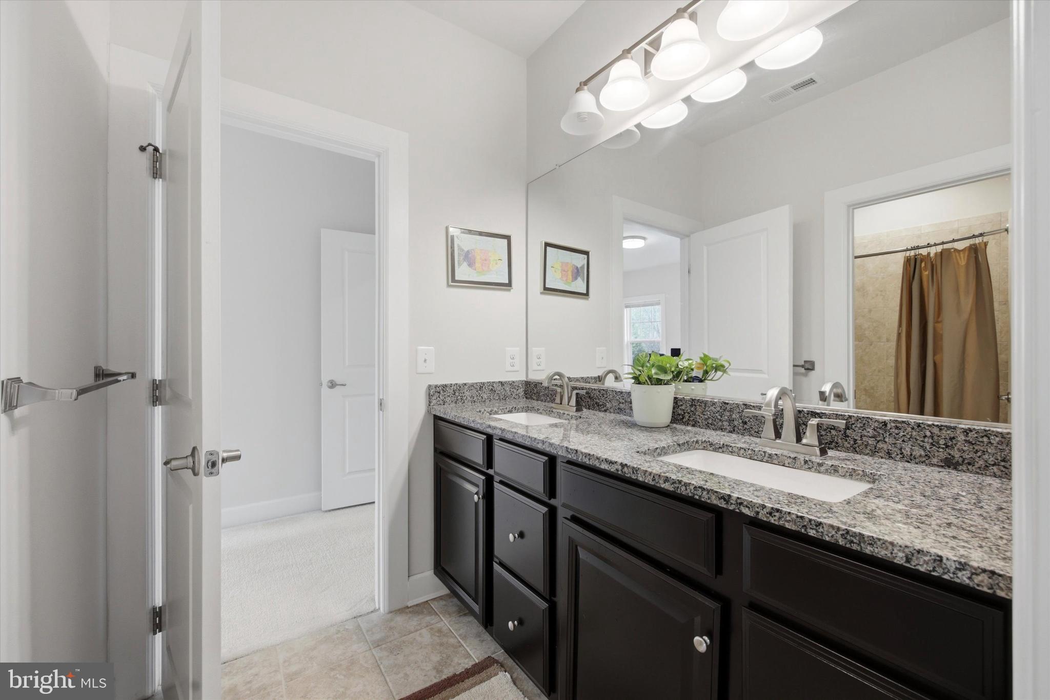 RUSTIN WALK - Residential
