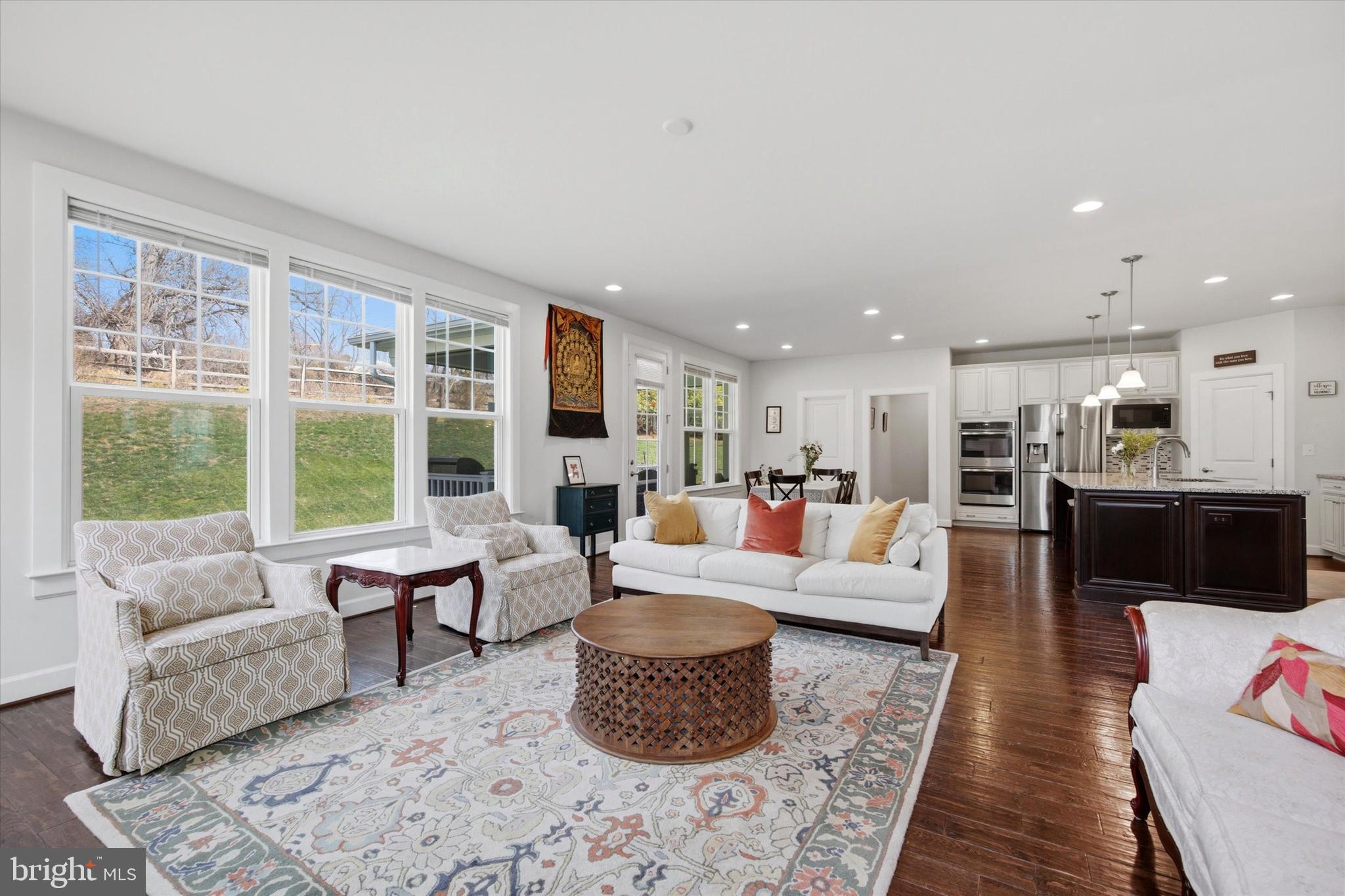 RUSTIN WALK - Residential