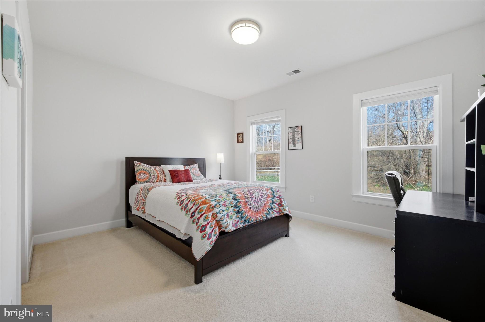 RUSTIN WALK - Residential