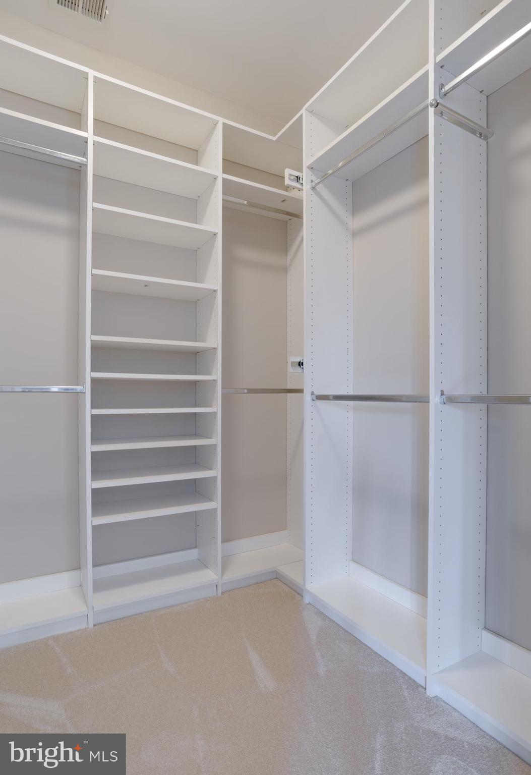 OCCOQUAN OVERLOOK - Residential