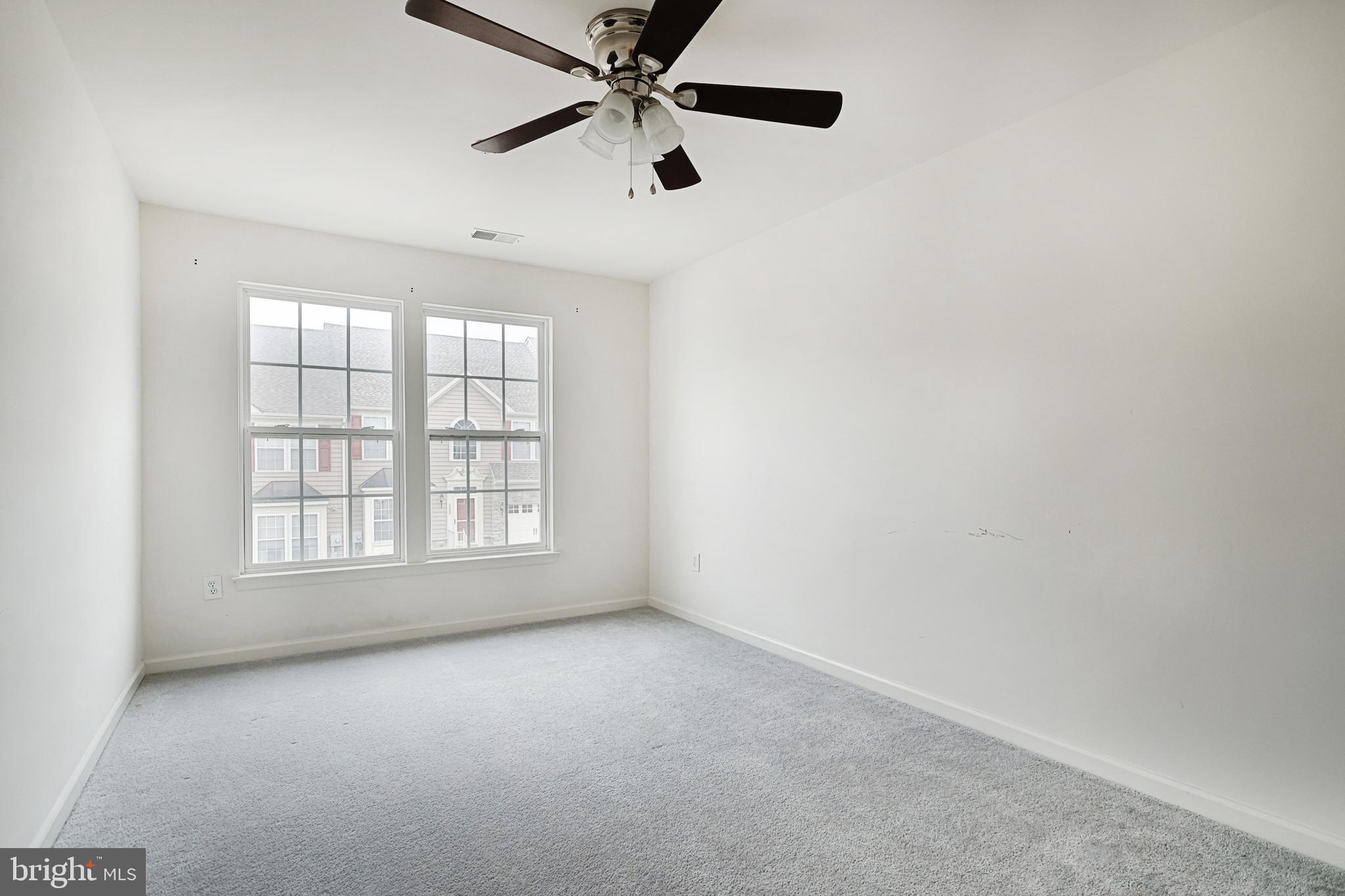 HERITAGE WOODS / REGENTS GLEN - Residential