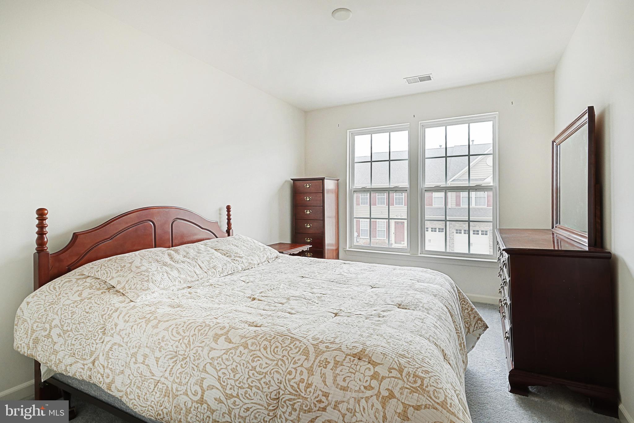 HERITAGE WOODS / REGENTS GLEN - Residential