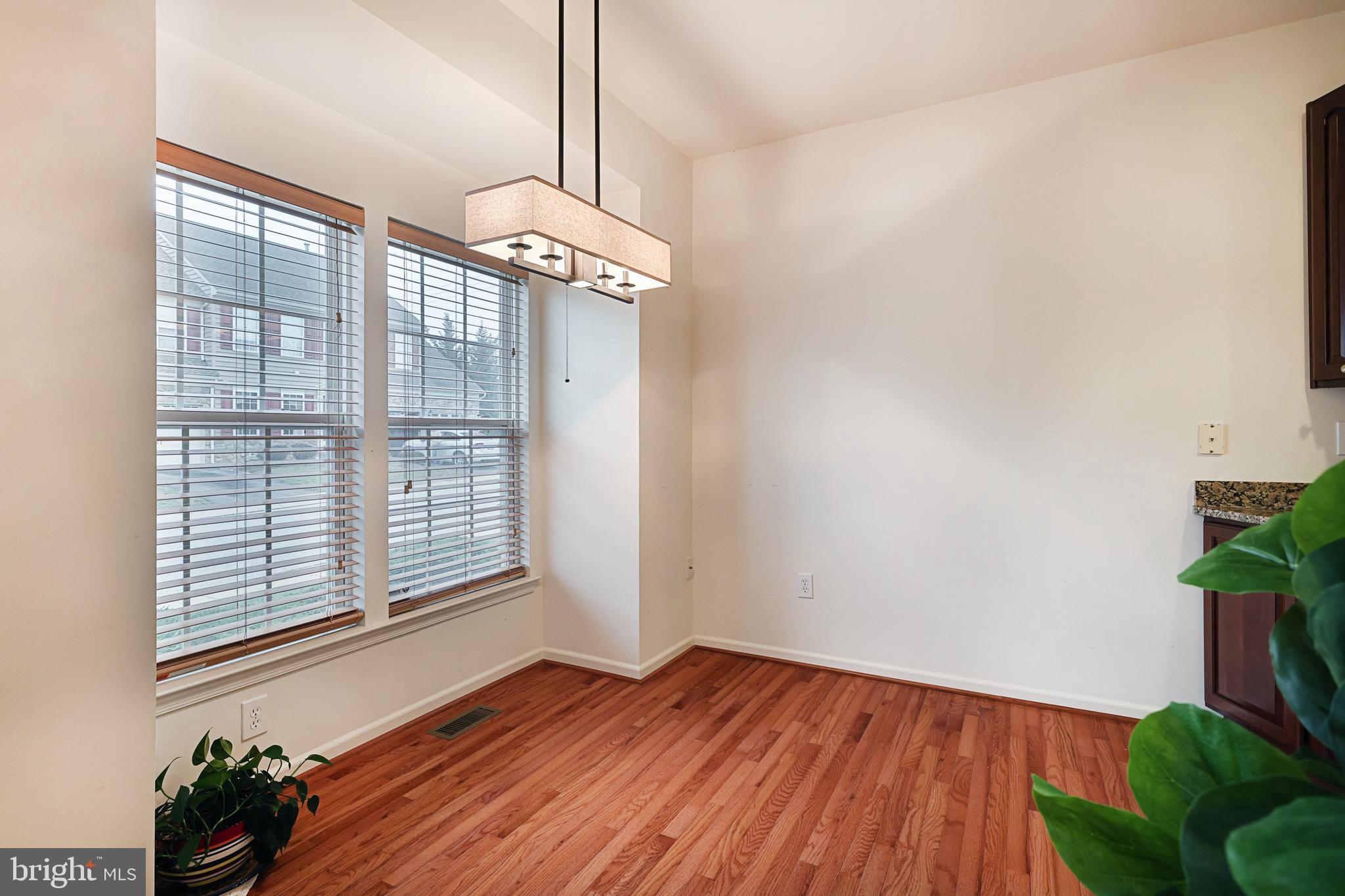 HERITAGE WOODS / REGENTS GLEN - Residential