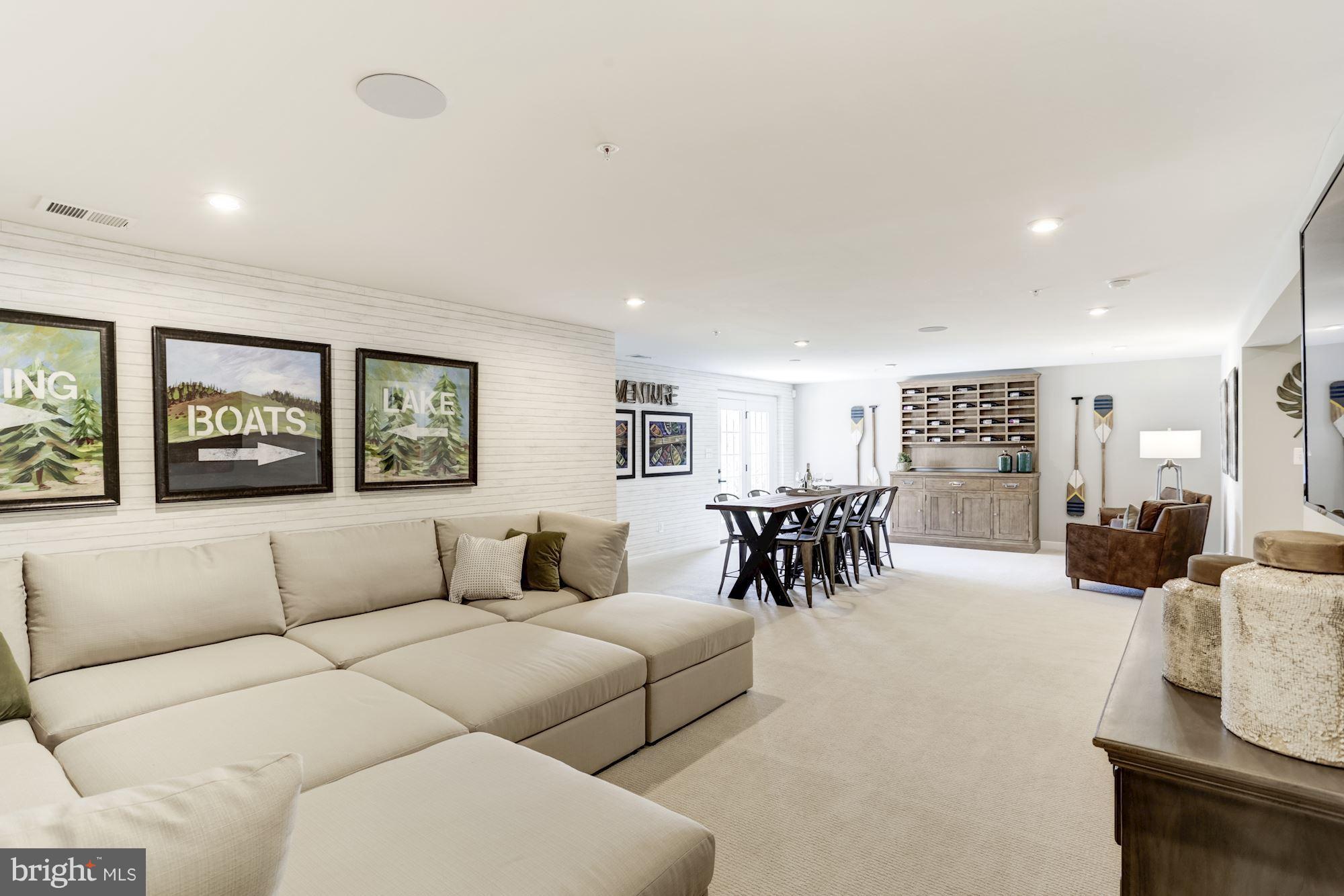 LAKE LINGANORE WOODRIDGE - Residential