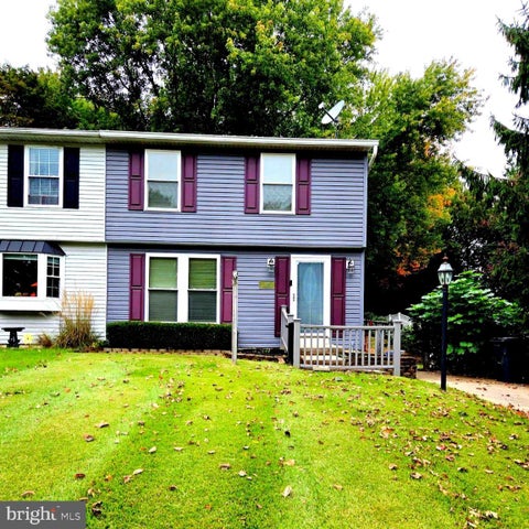Townhouse For Sale - 4410 Sycamore Drive<br/> HAMPSTEAD, MD 21074