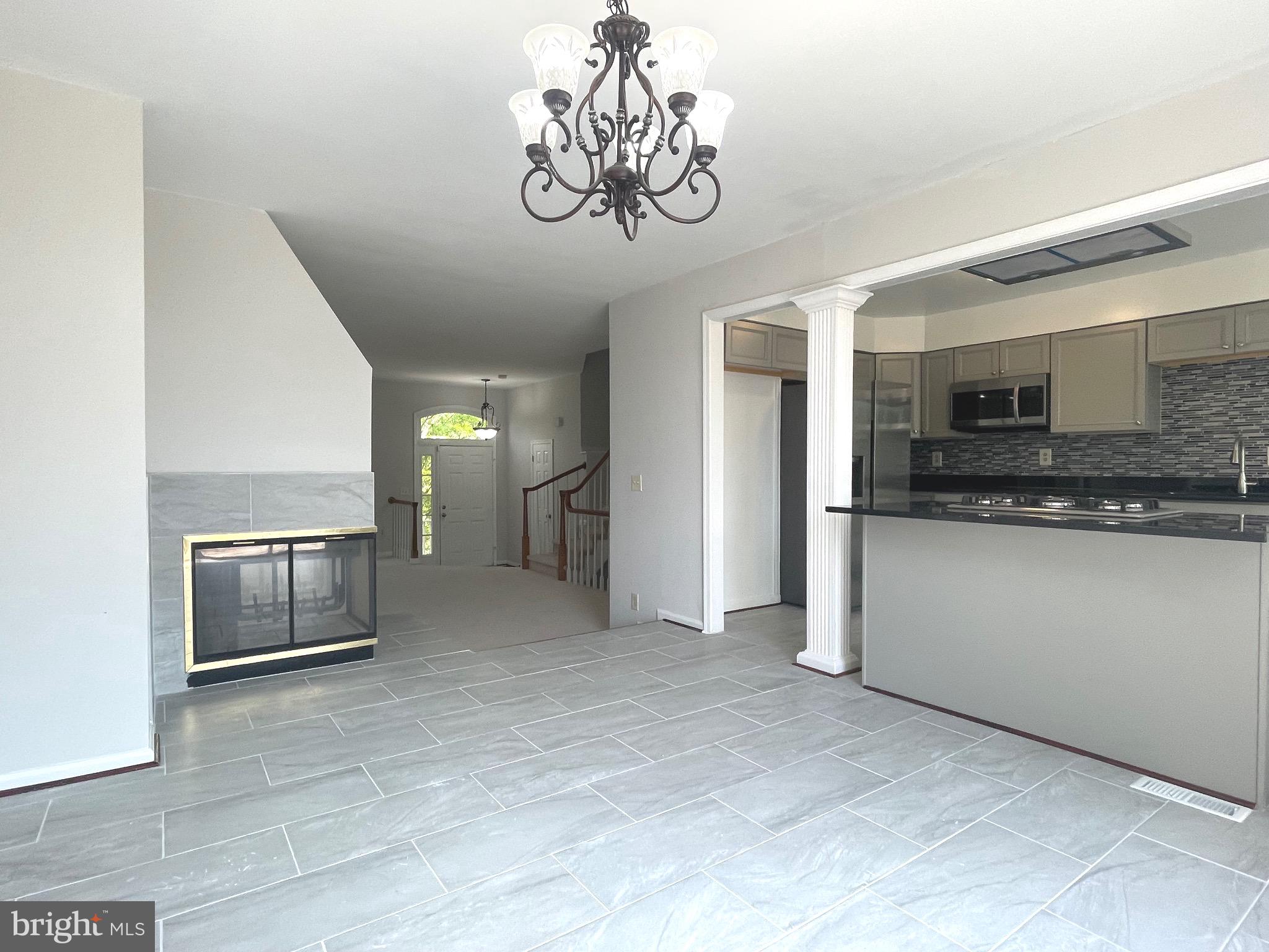 SULLY STATION - Residential