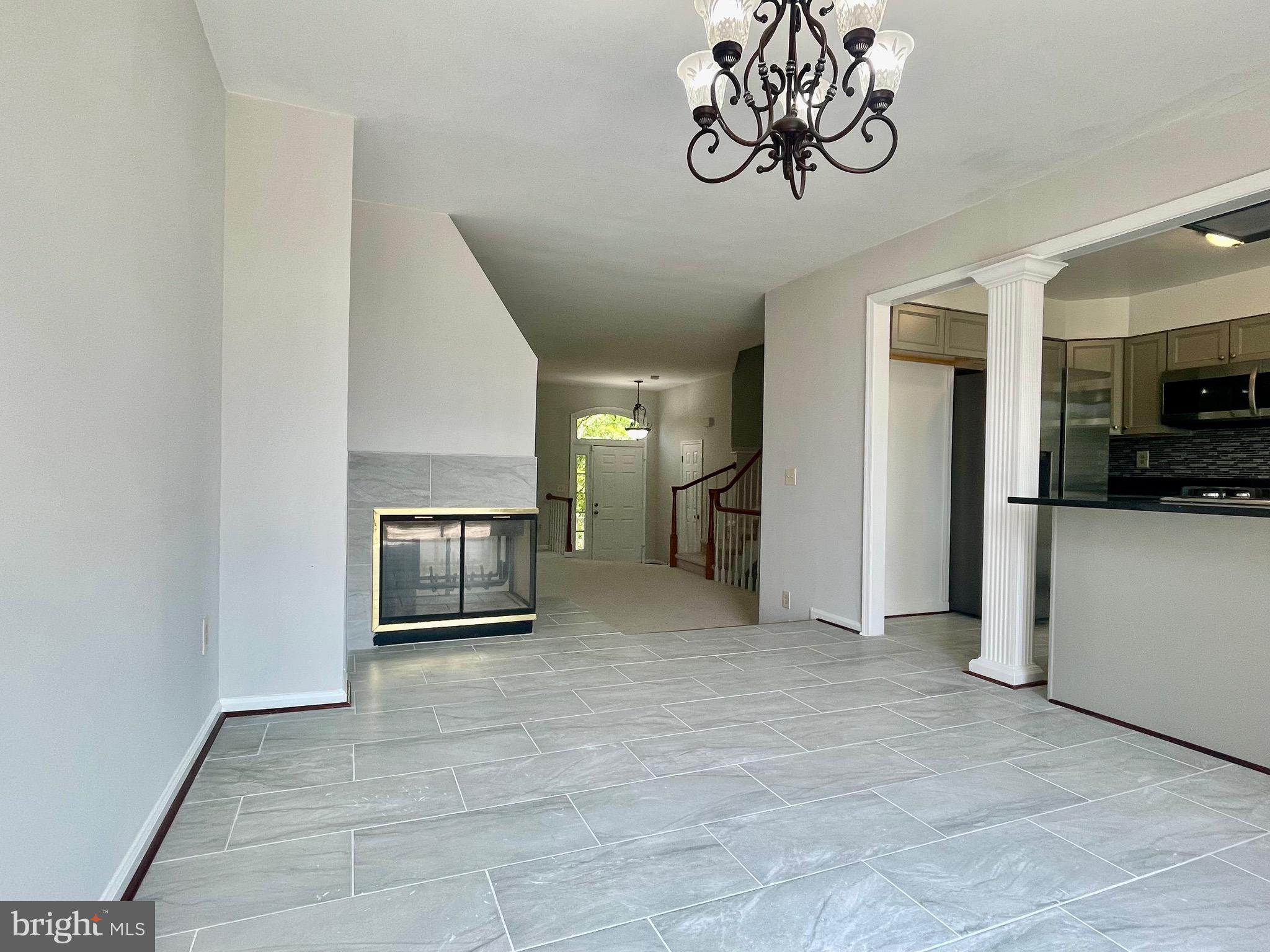 SULLY STATION - Residential