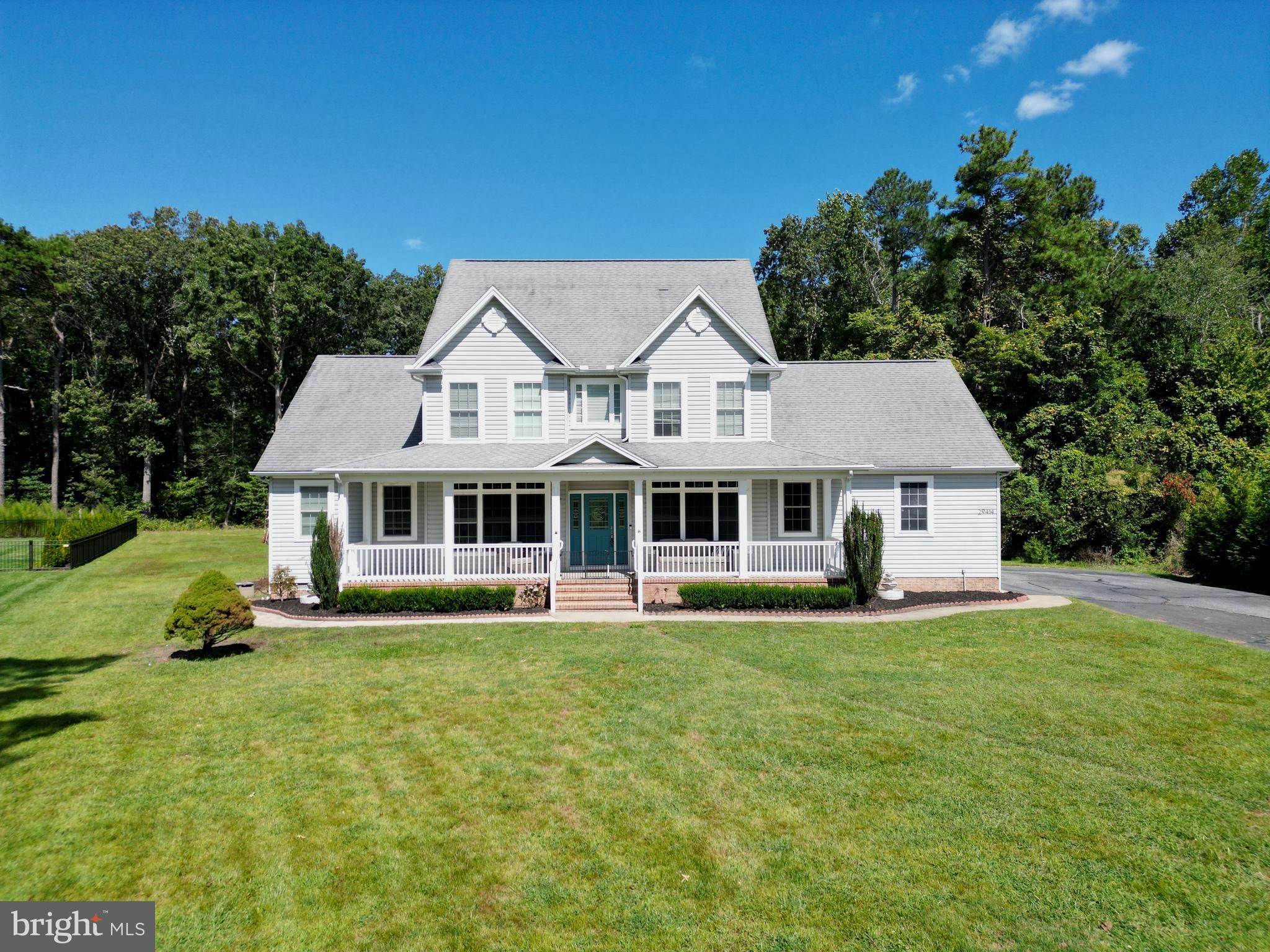 DEERE COUNTRY - Residential