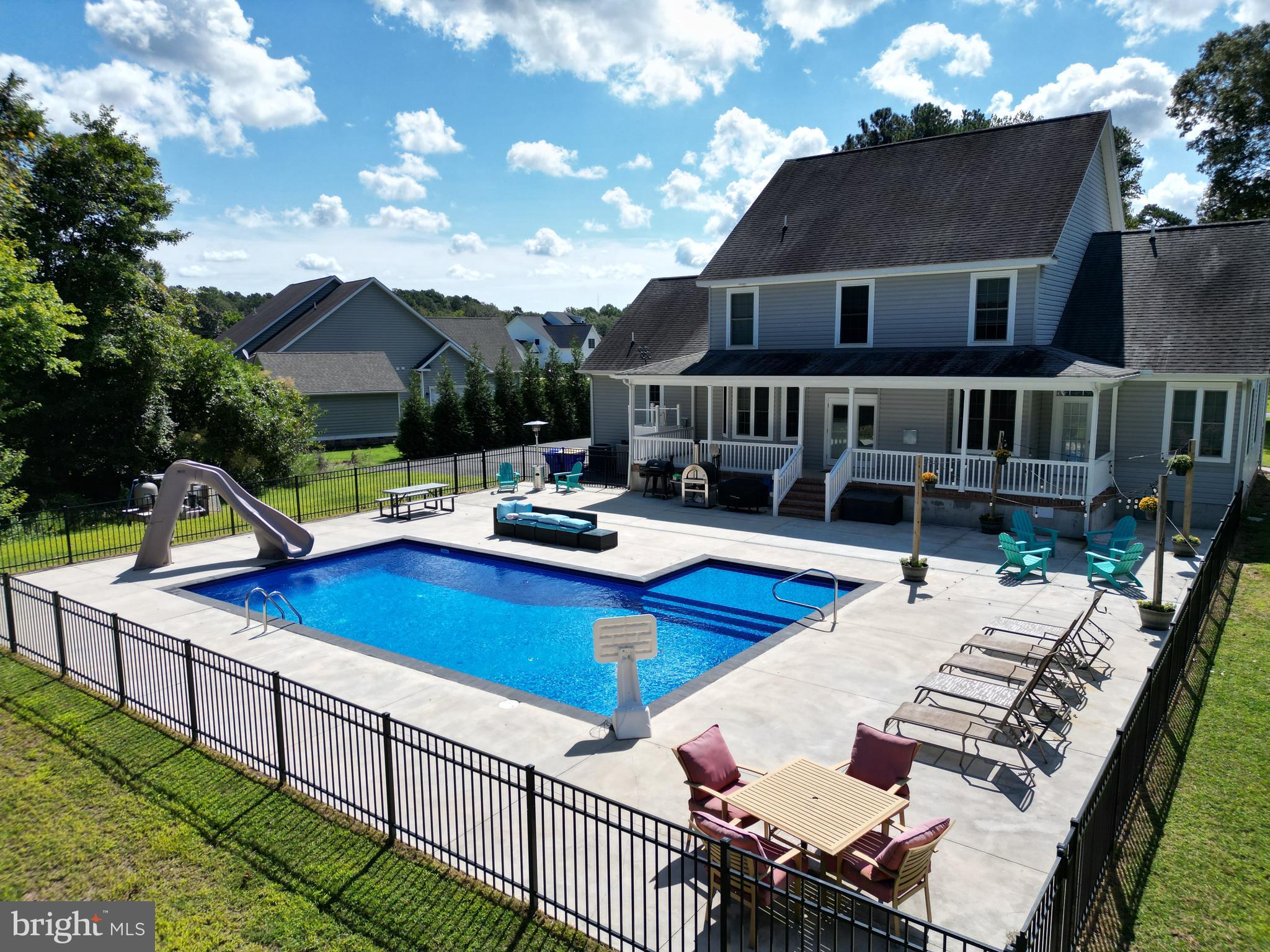 DEERE COUNTRY - Residential