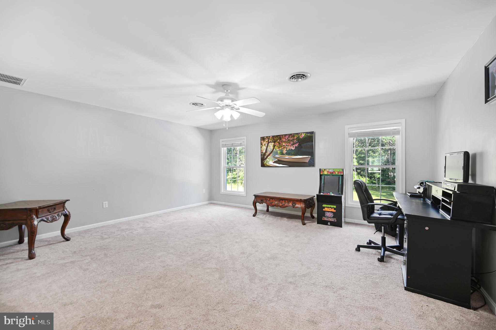 DEERE COUNTRY - Residential