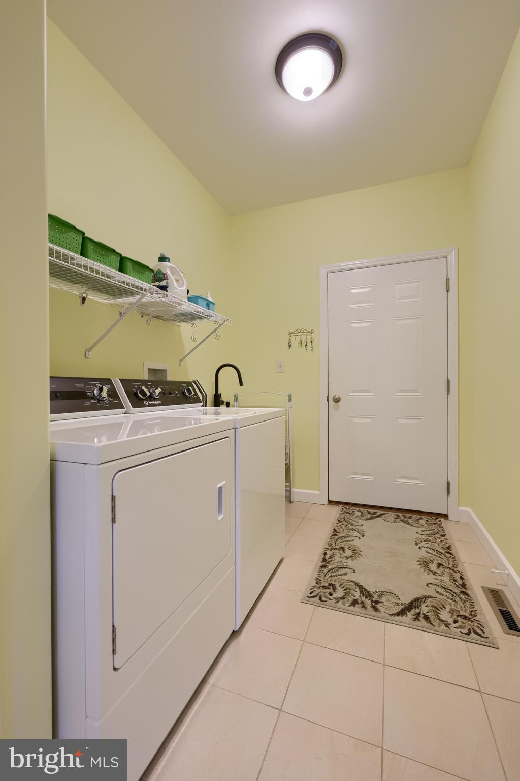 LAFAYETTE PLACE - Residential