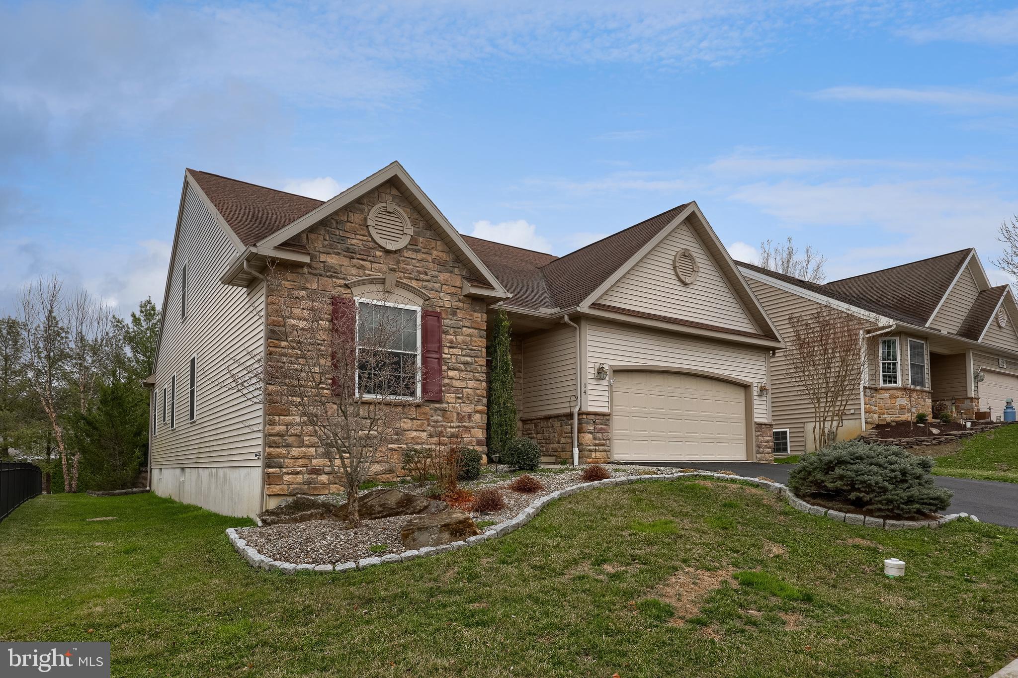 LAFAYETTE PLACE - Residential