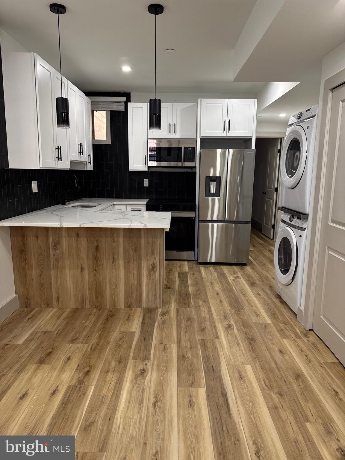 TEMPLE UNIVERSITY - Residential Lease