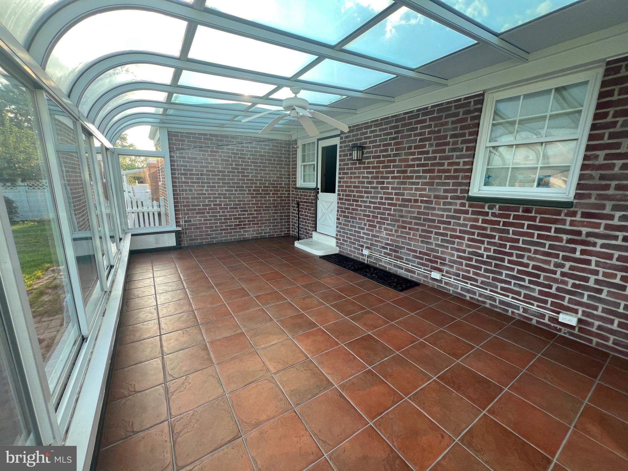 LEXINGTON PARK - Residential