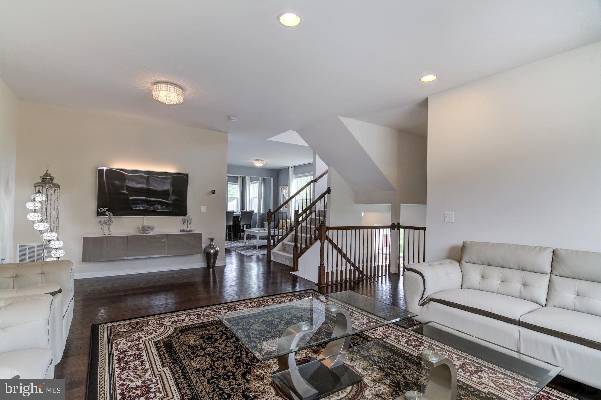 COLONIAL FORGE - Residential