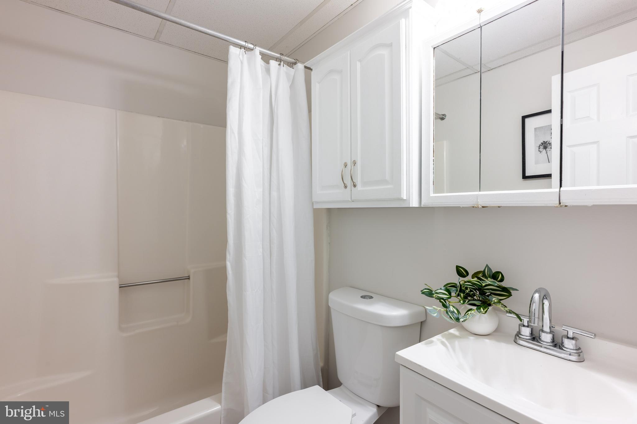 ROCK CREEK ESTATES - Residential