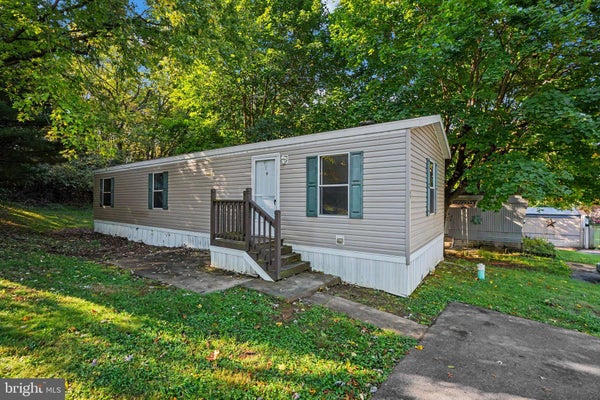 901 S SPRING GARDEN ST LOT 69, CARLISLE, PA 17015 - Image bf2a0a67cf9c5742f73e9d891d6a002b/374348963