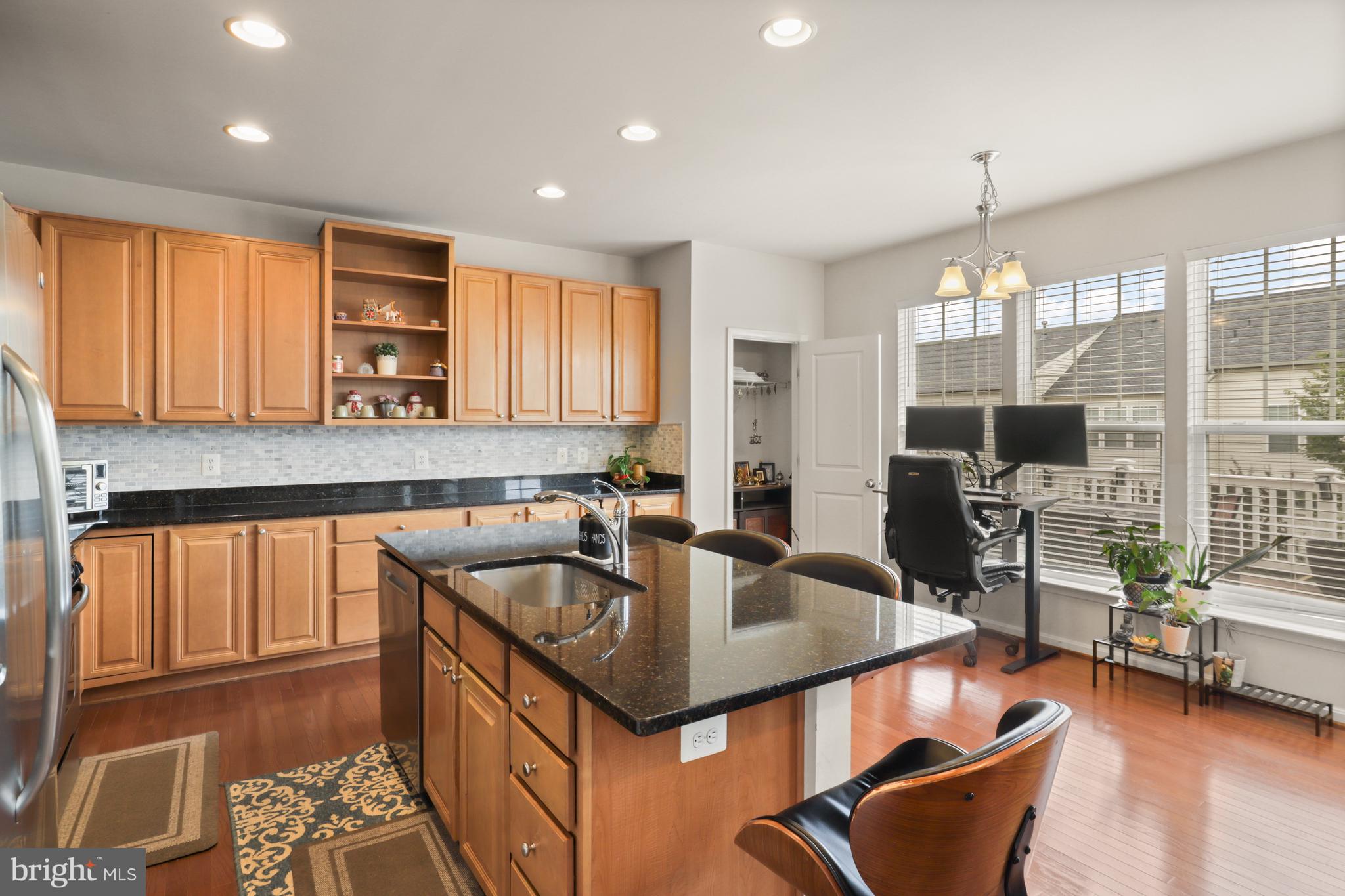 PEMBROOKE - Residential