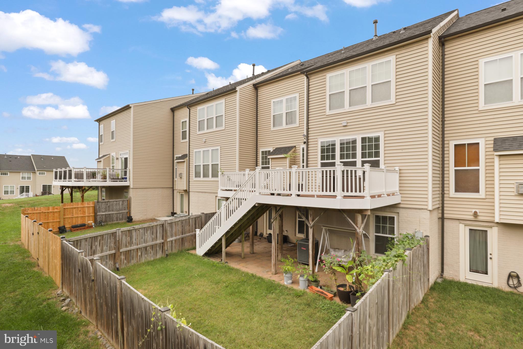 PEMBROOKE - Residential