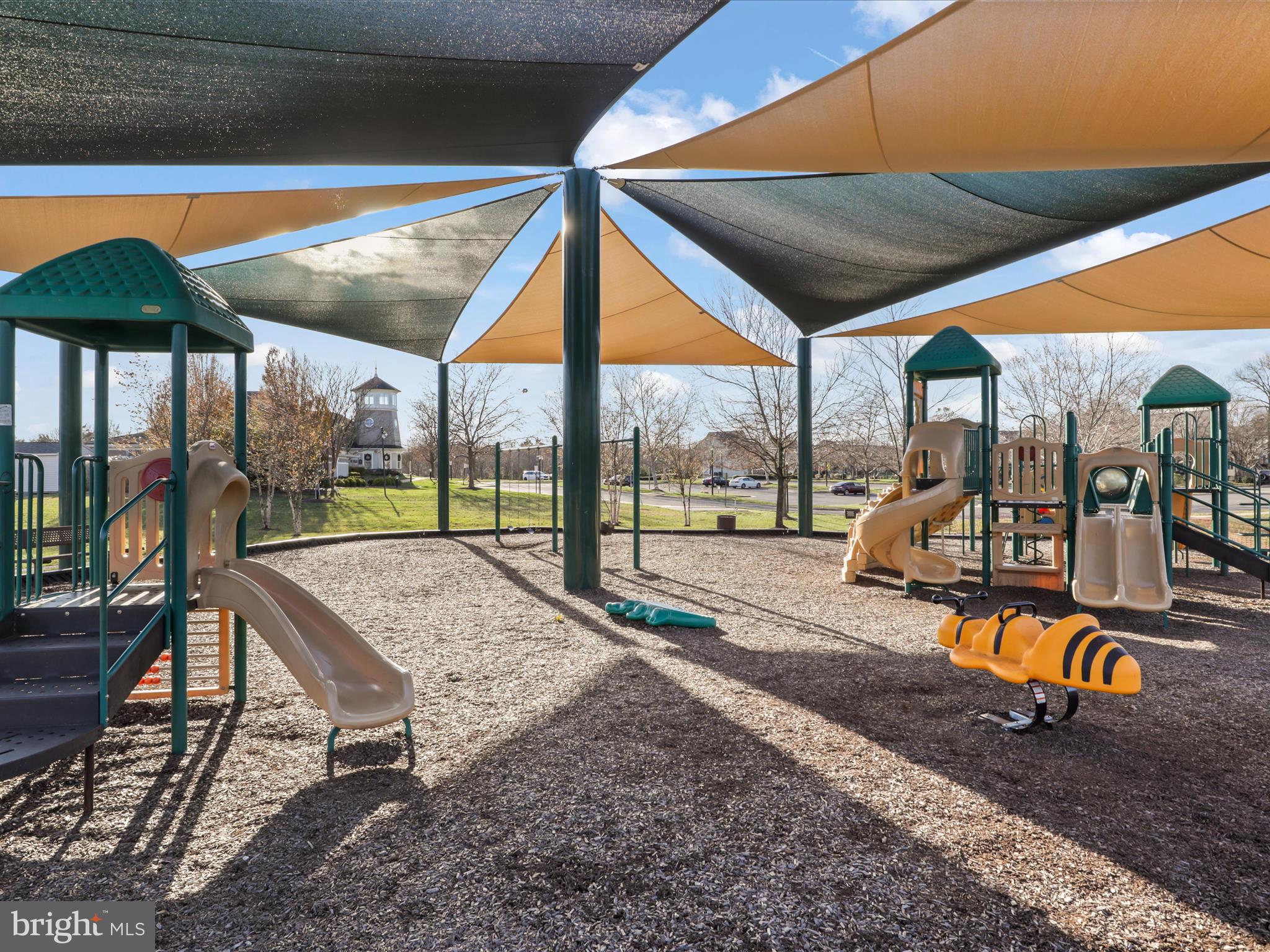 PEMBROOKE - Residential