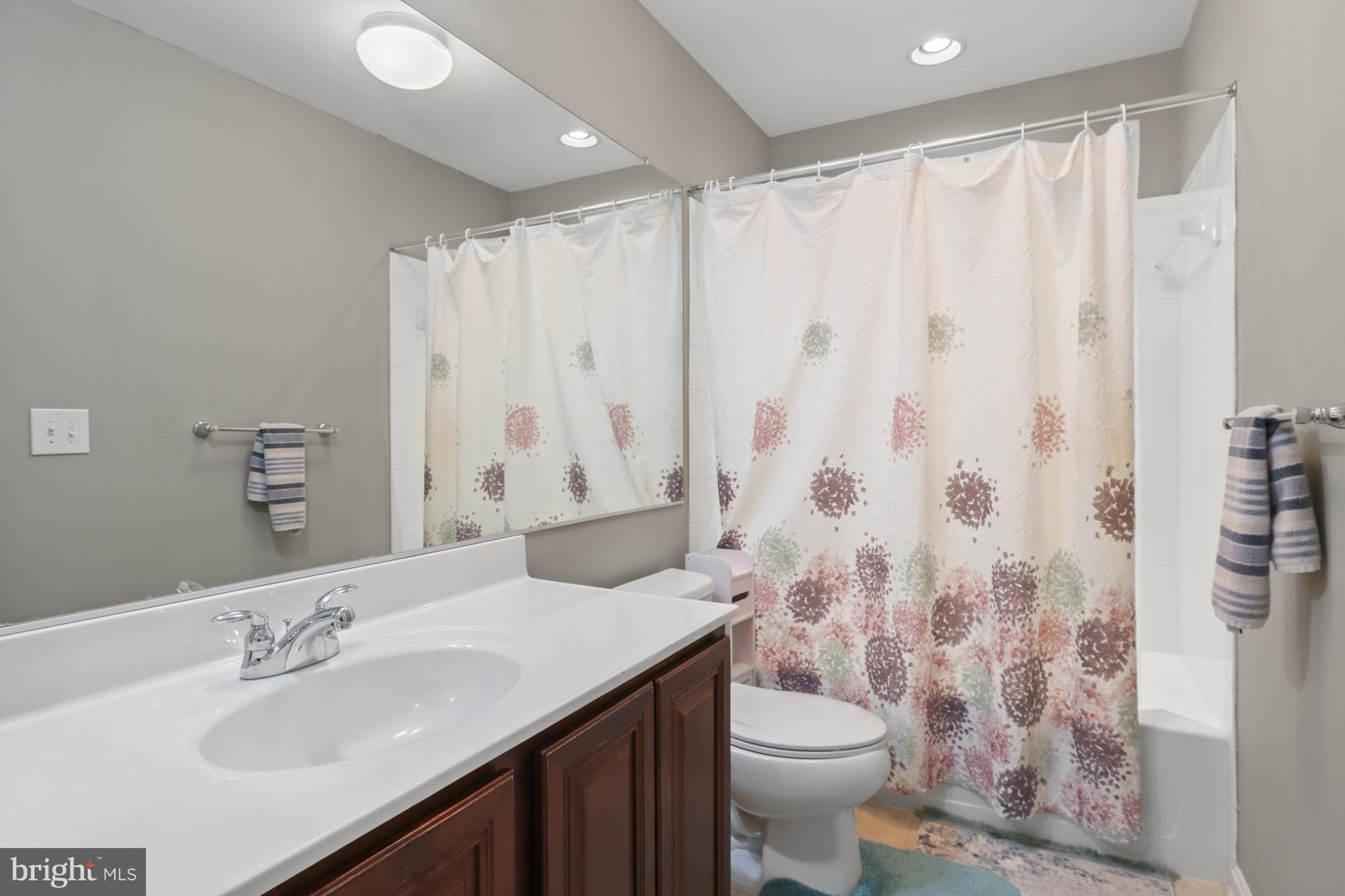 PEMBROOKE - Residential