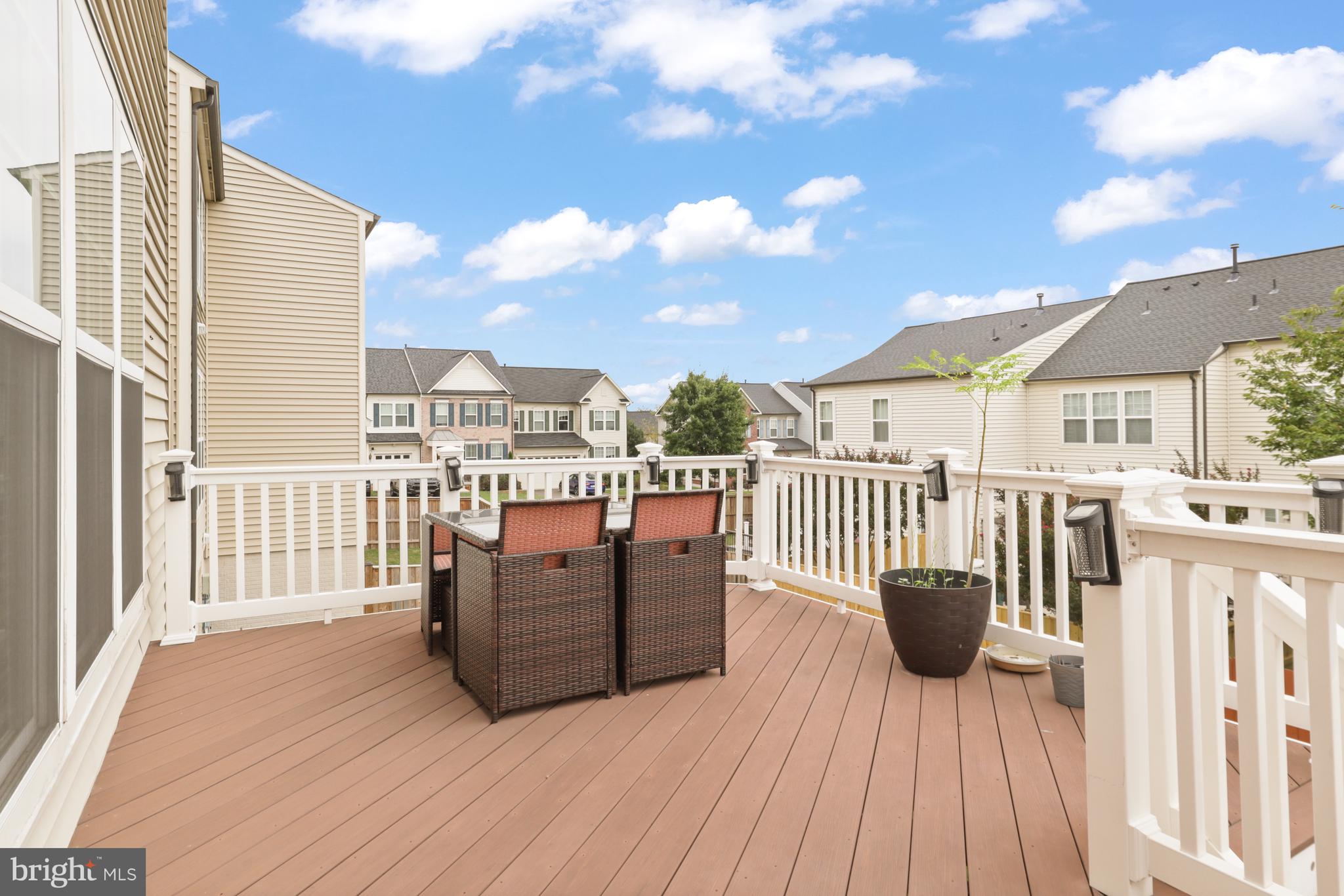 PEMBROOKE - Residential