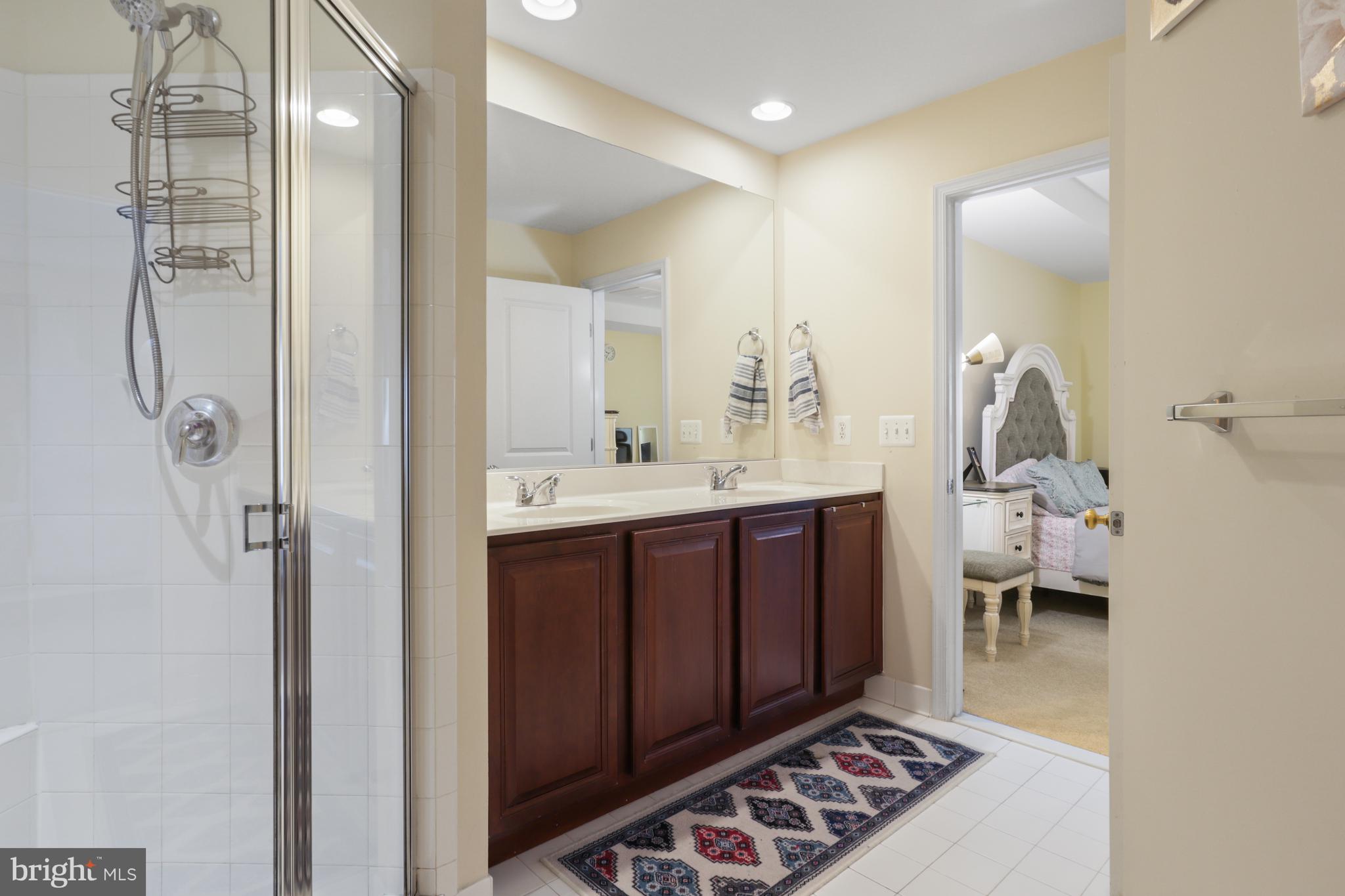 PEMBROOKE - Residential