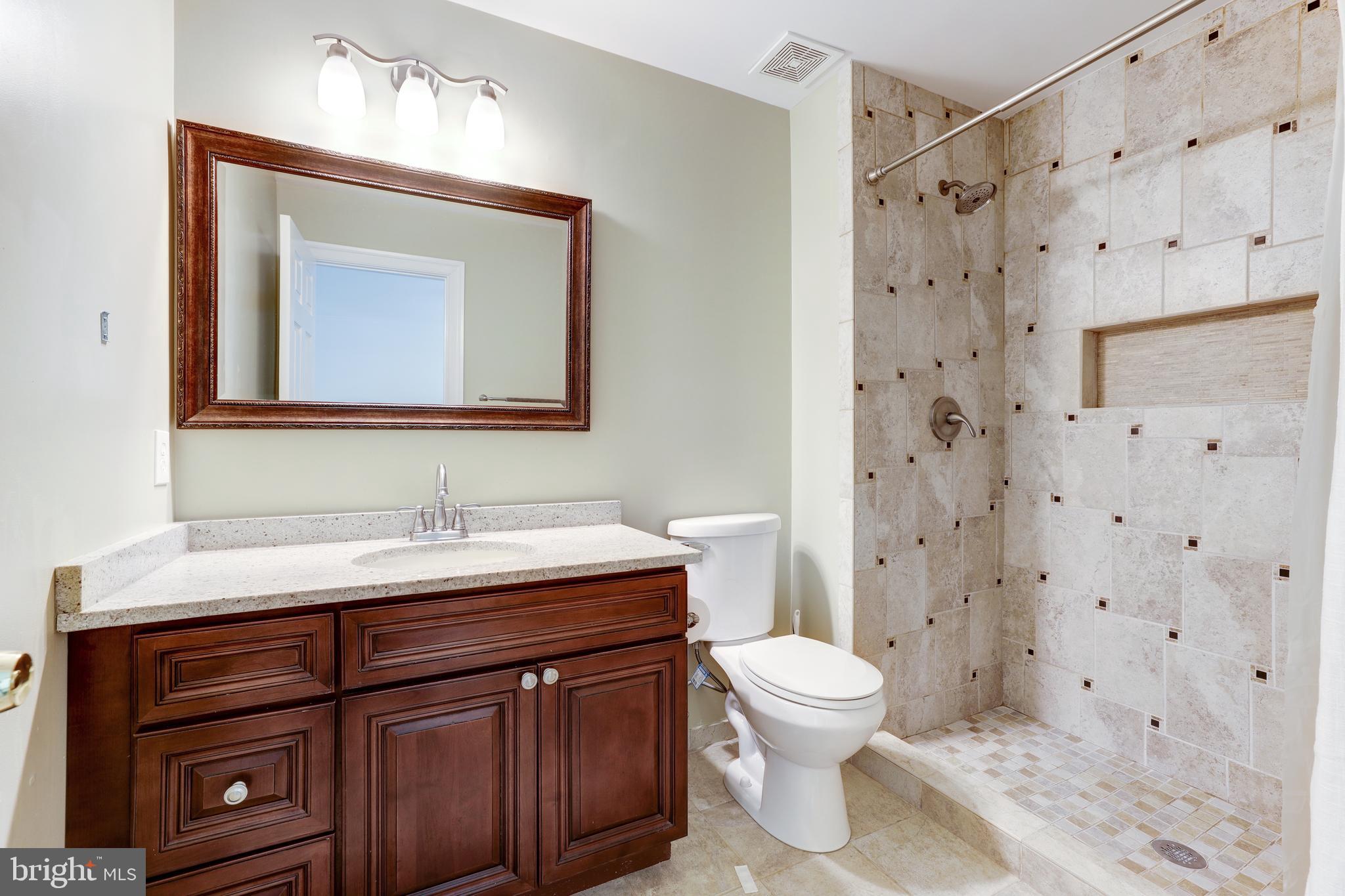 MCLEAN HUNDRED - Residential