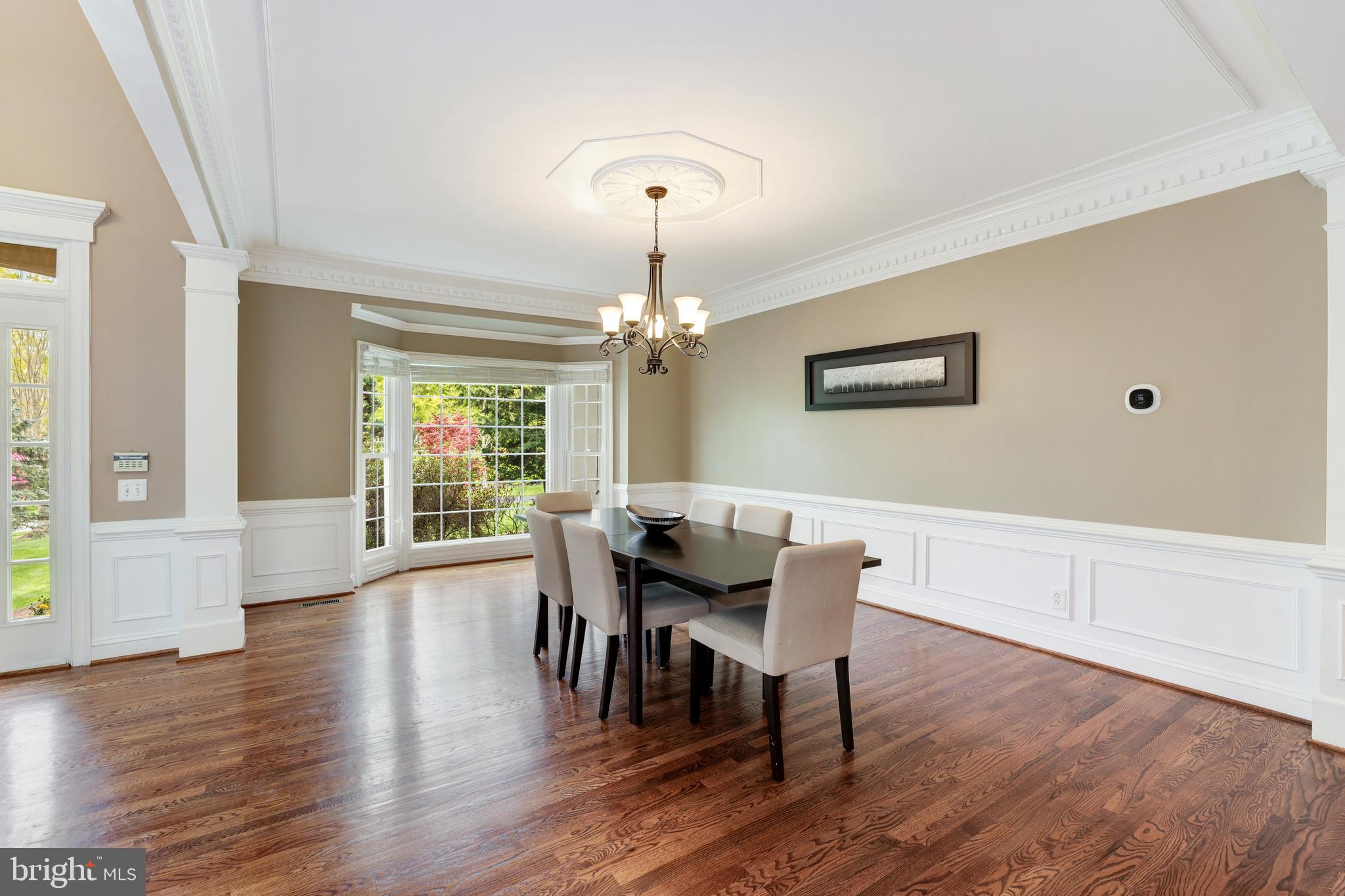 MCLEAN HUNDRED - Residential