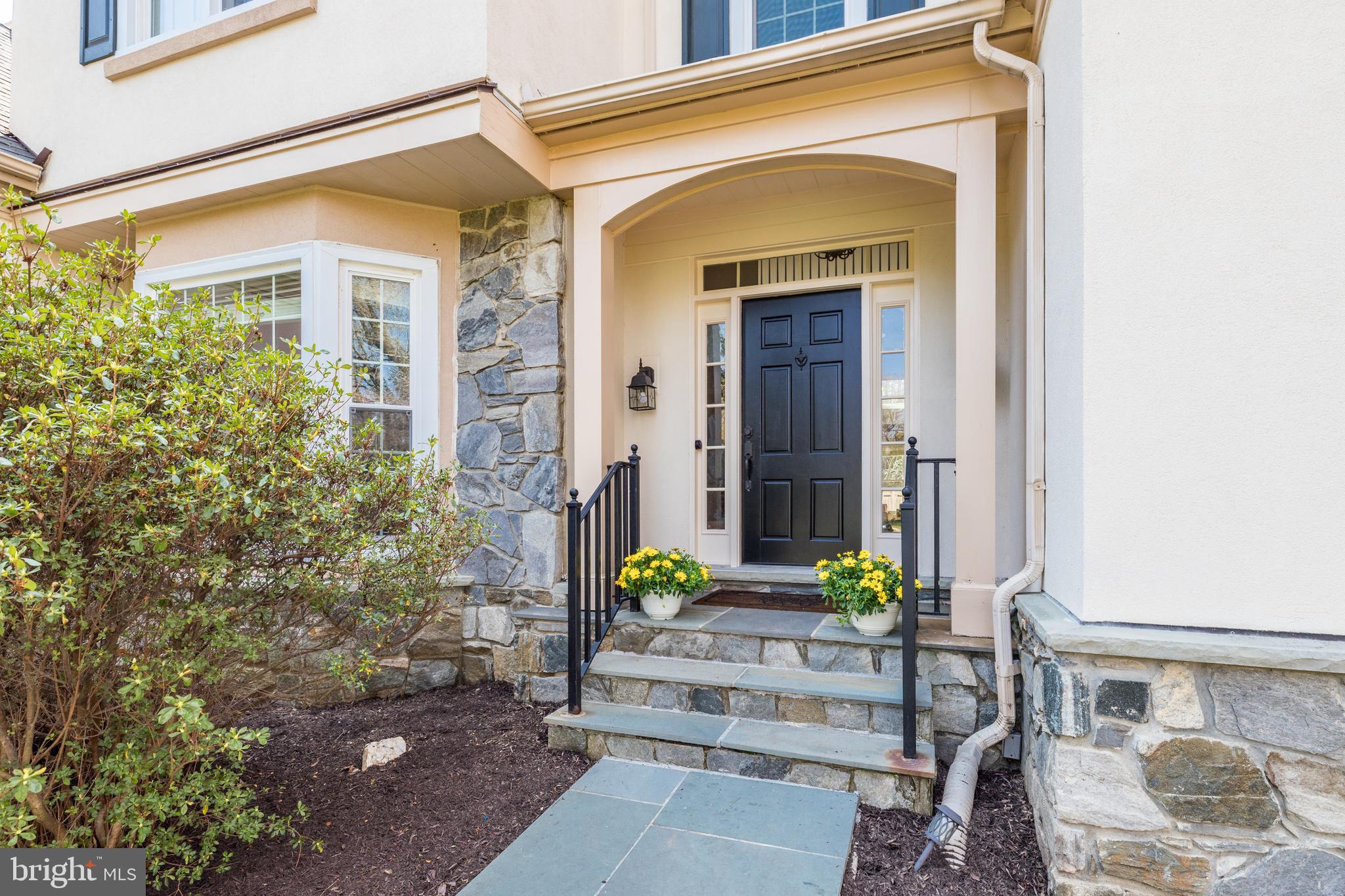 MCLEAN HUNDRED - Residential