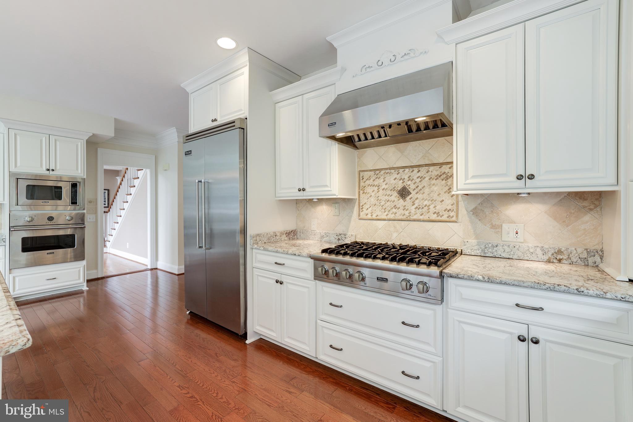 MCLEAN HUNDRED - Residential