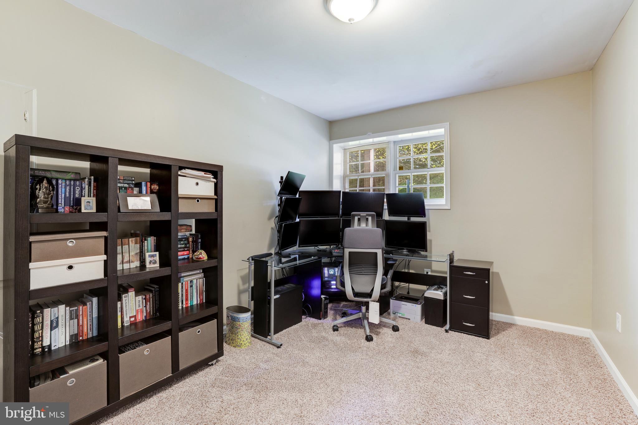 MCLEAN HUNDRED - Residential