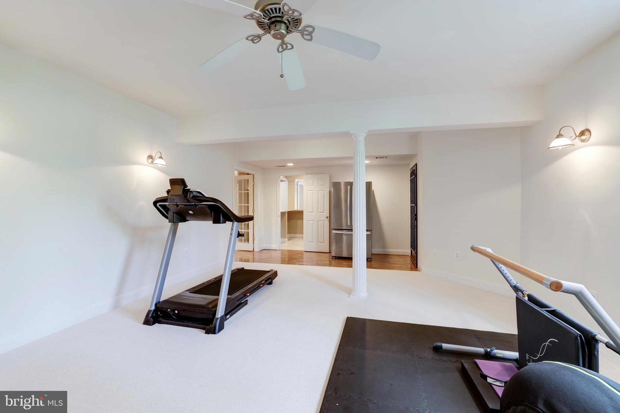 MCLEAN HUNDRED - Residential