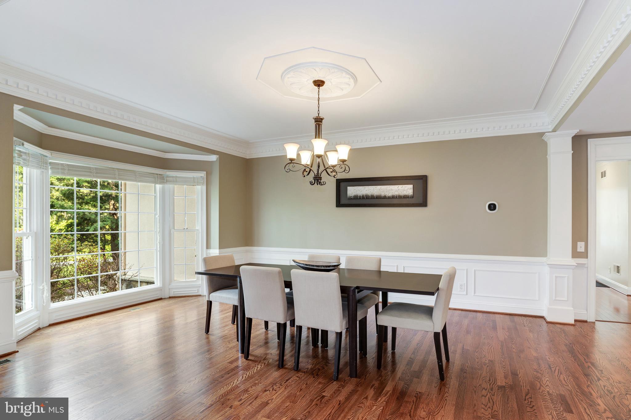 MCLEAN HUNDRED - Residential