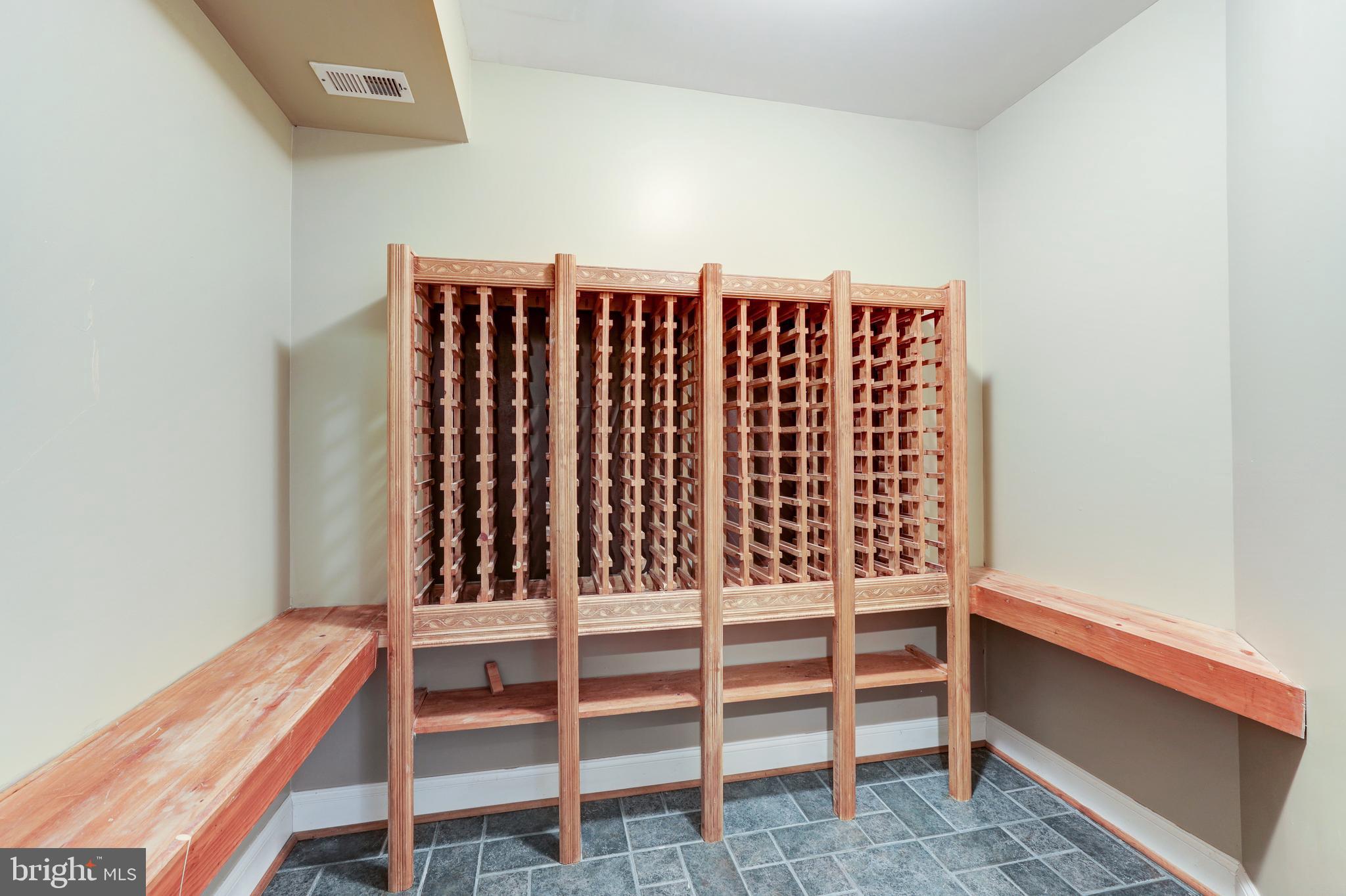 MCLEAN HUNDRED - Residential