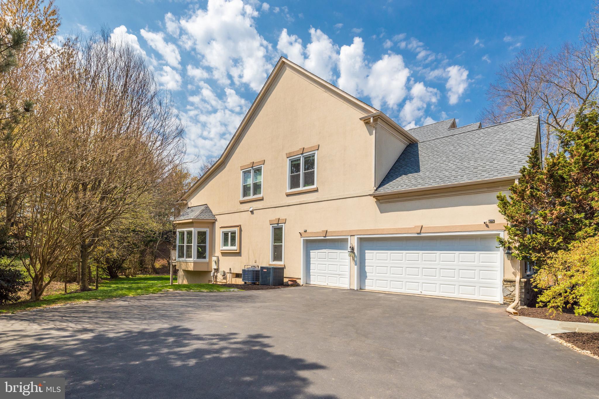 MCLEAN HUNDRED - Residential