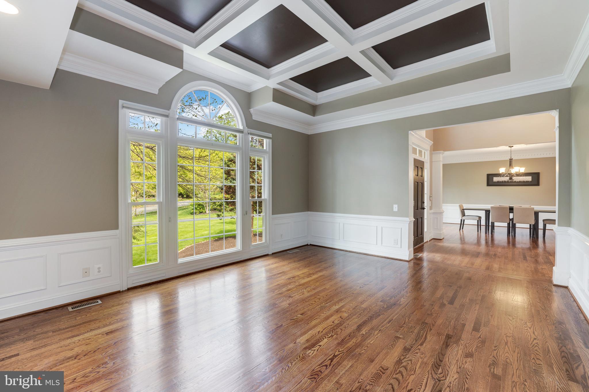 MCLEAN HUNDRED - Residential