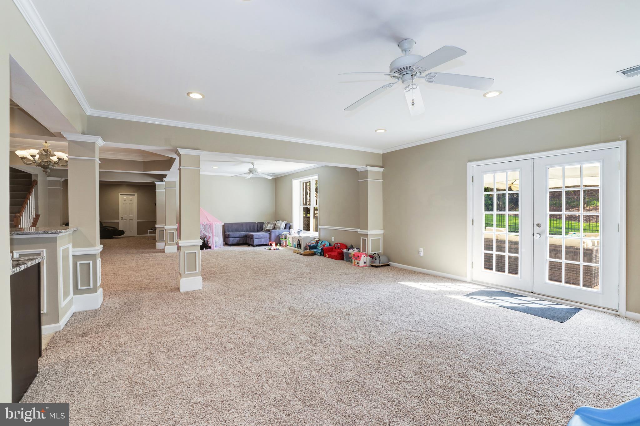 MCLEAN HUNDRED - Residential