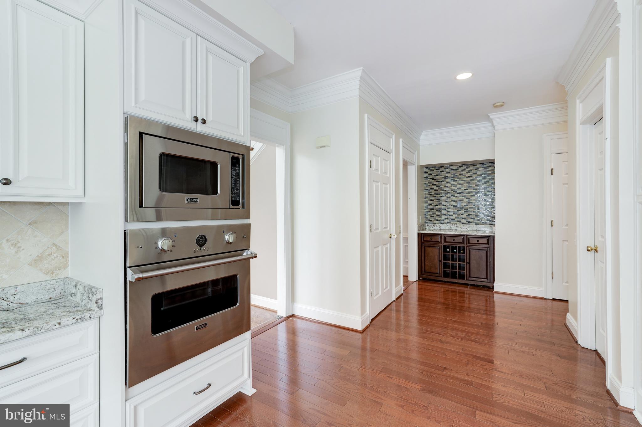 MCLEAN HUNDRED - Residential