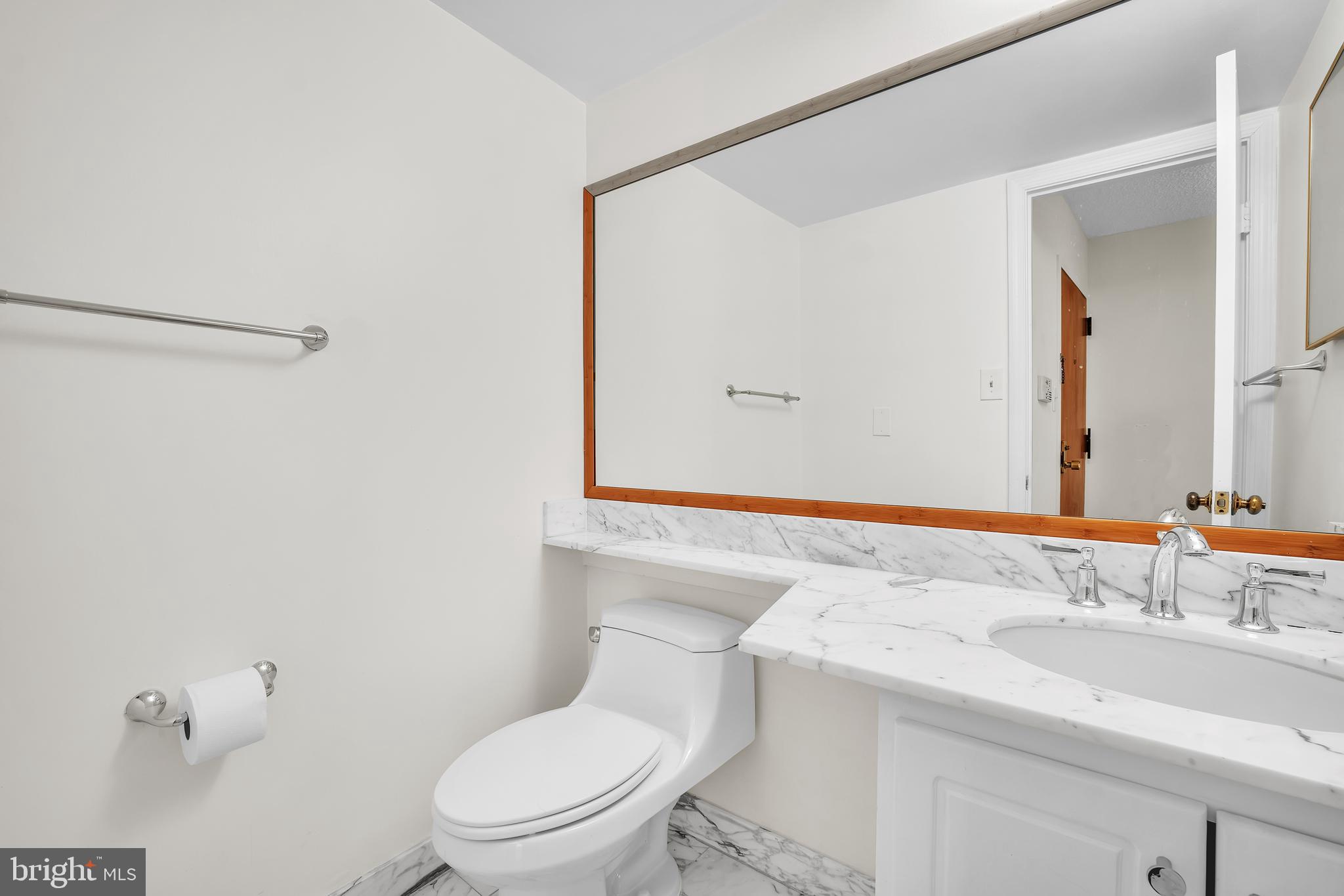 THE REPRESENTATIVE - Residential Lease