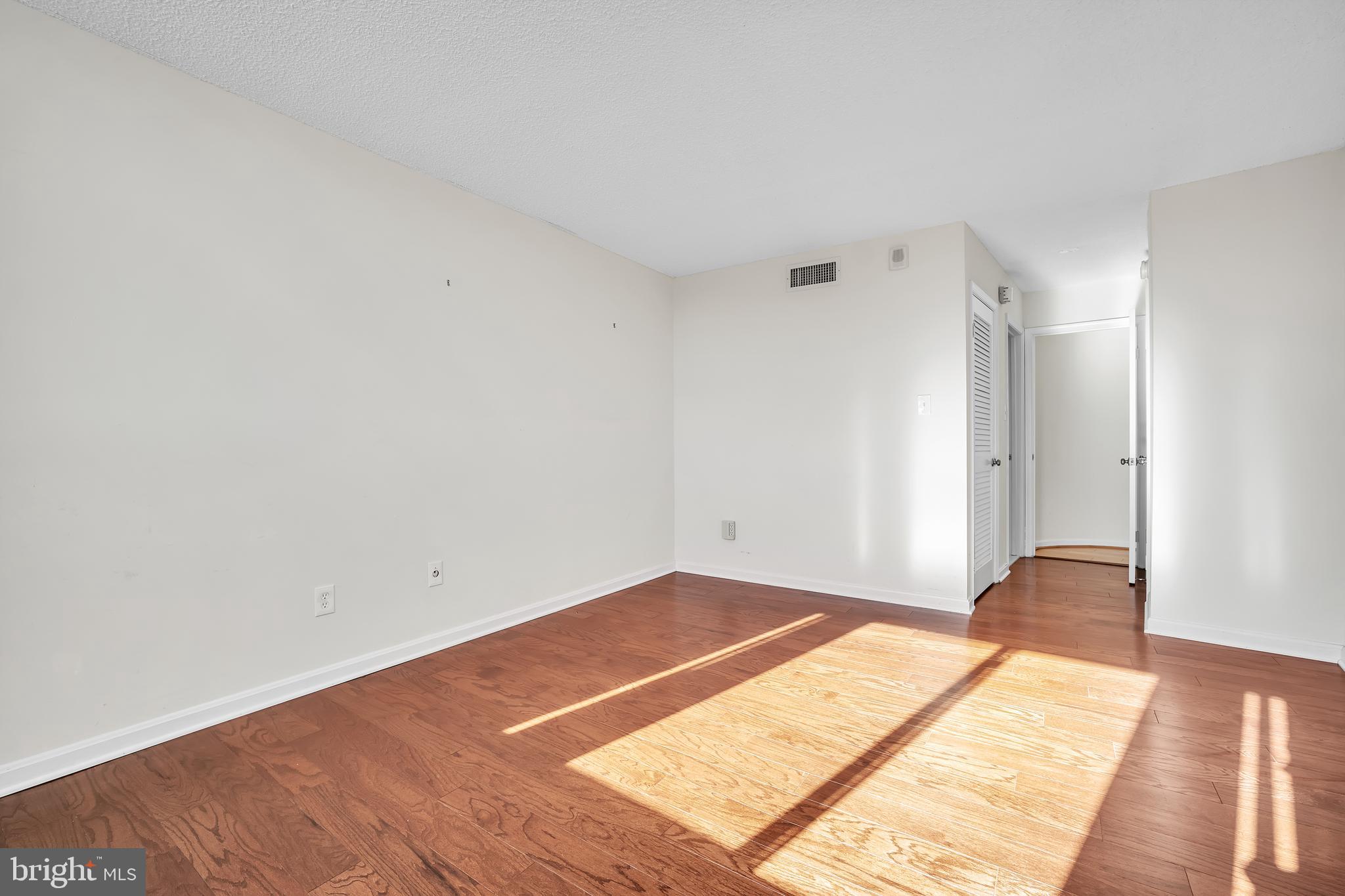 THE REPRESENTATIVE - Residential Lease