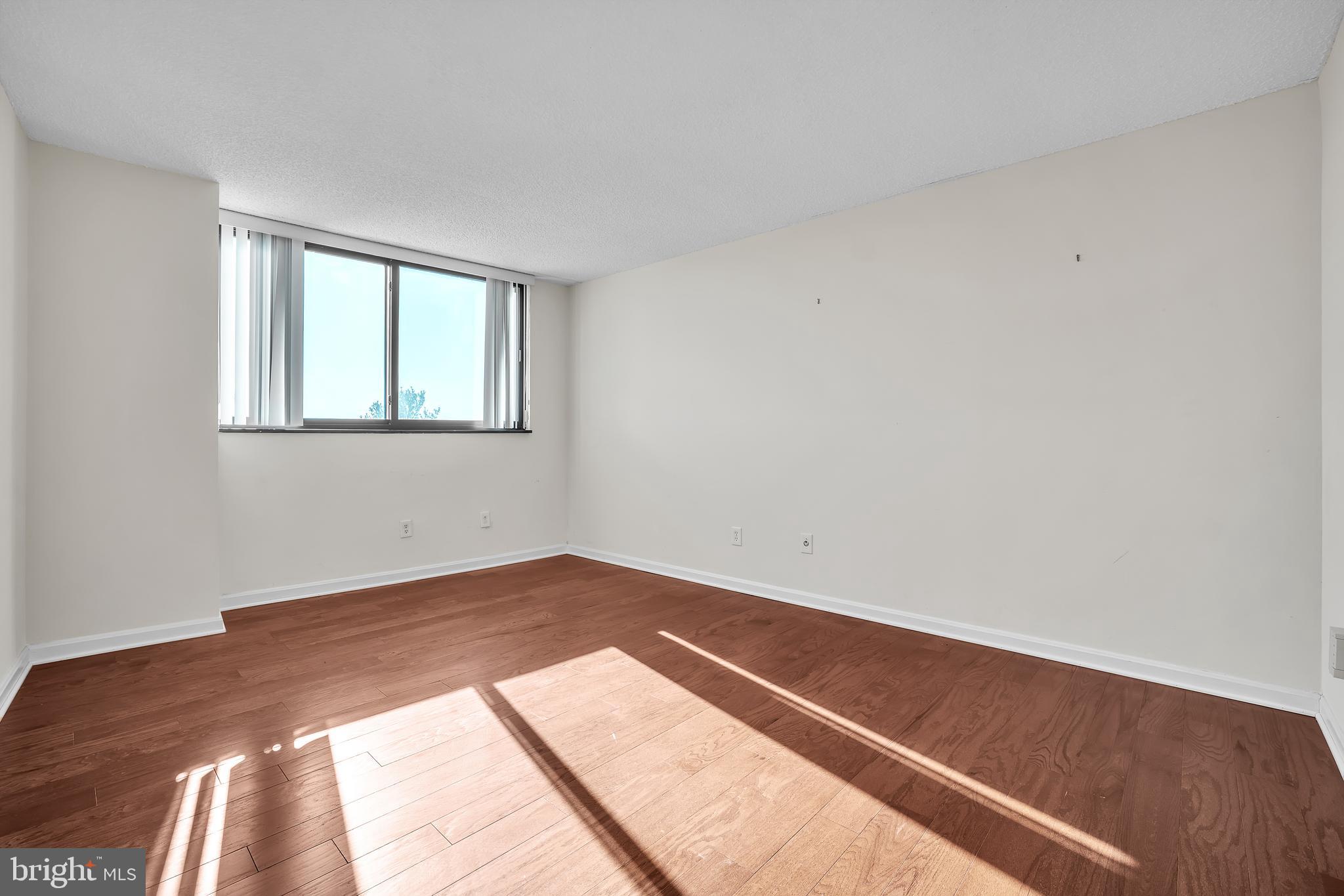 THE REPRESENTATIVE - Residential Lease