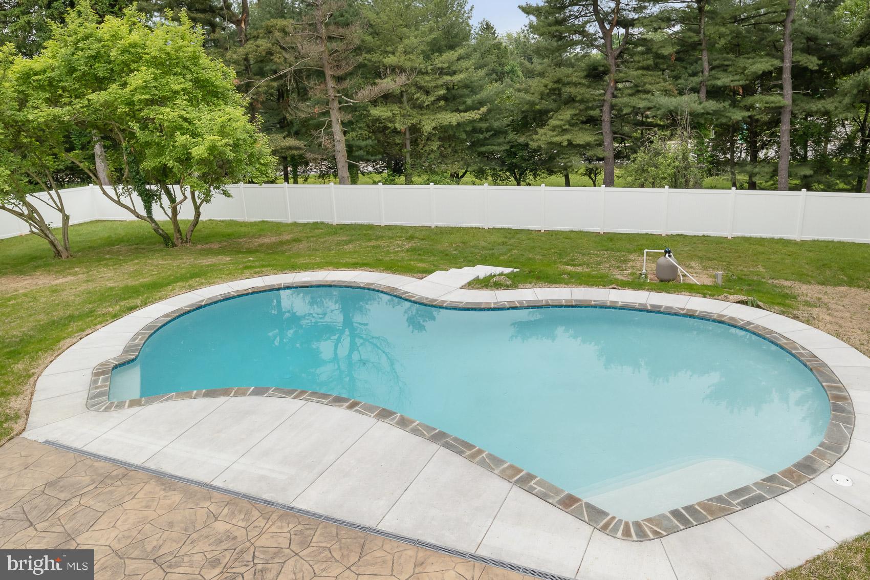 DUMBARTON HEIGHTS - Residential